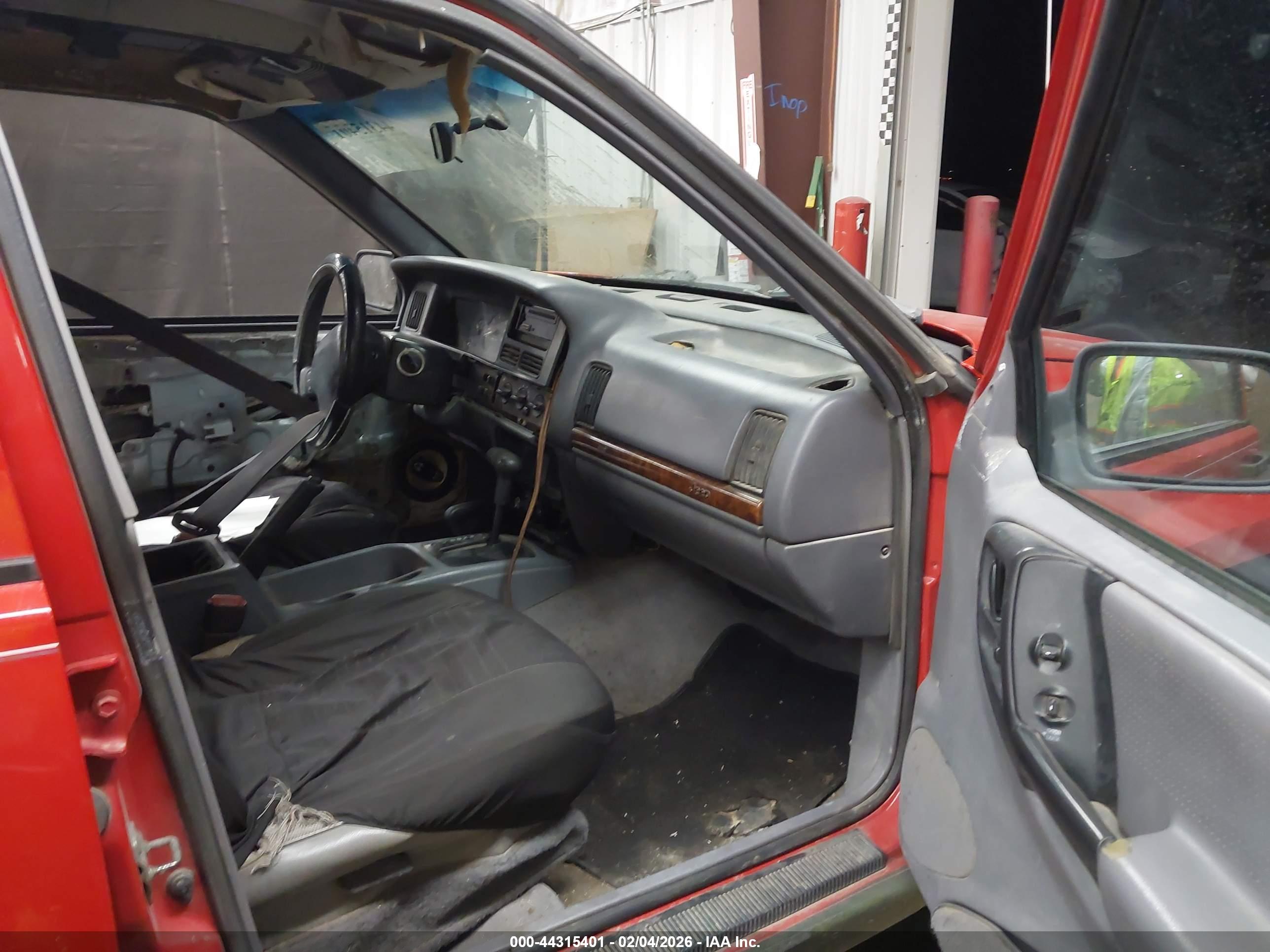 JEEP GRAND image 5
