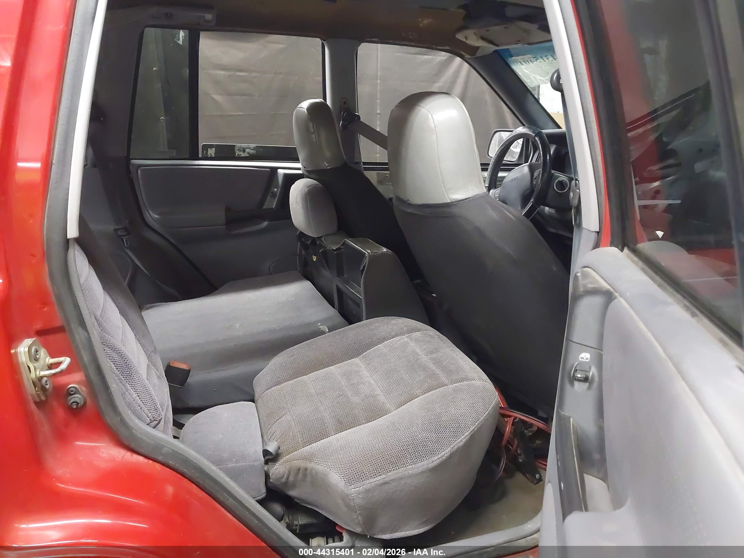 JEEP GRAND image 8