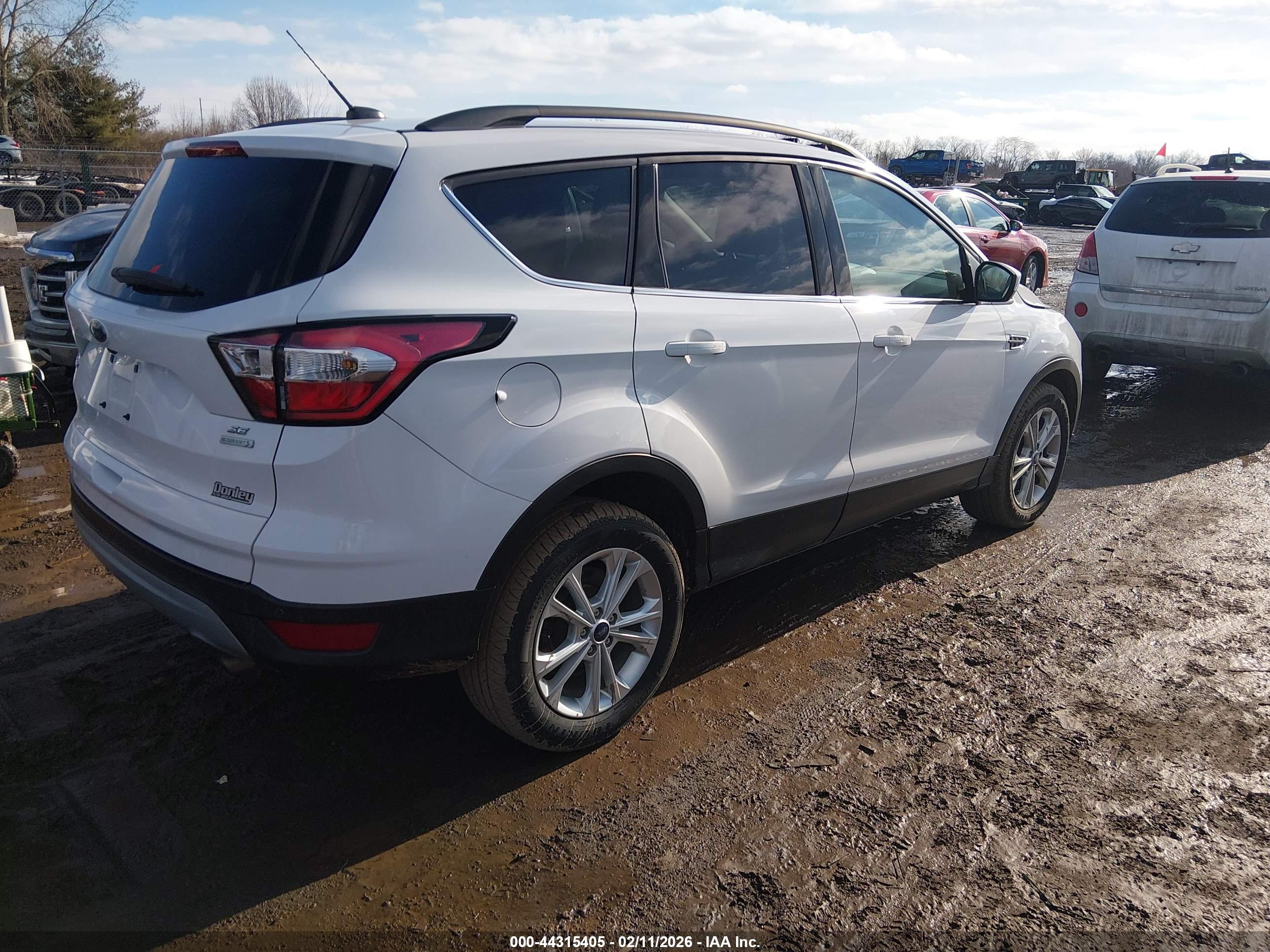 FORD ESCAPE image 4