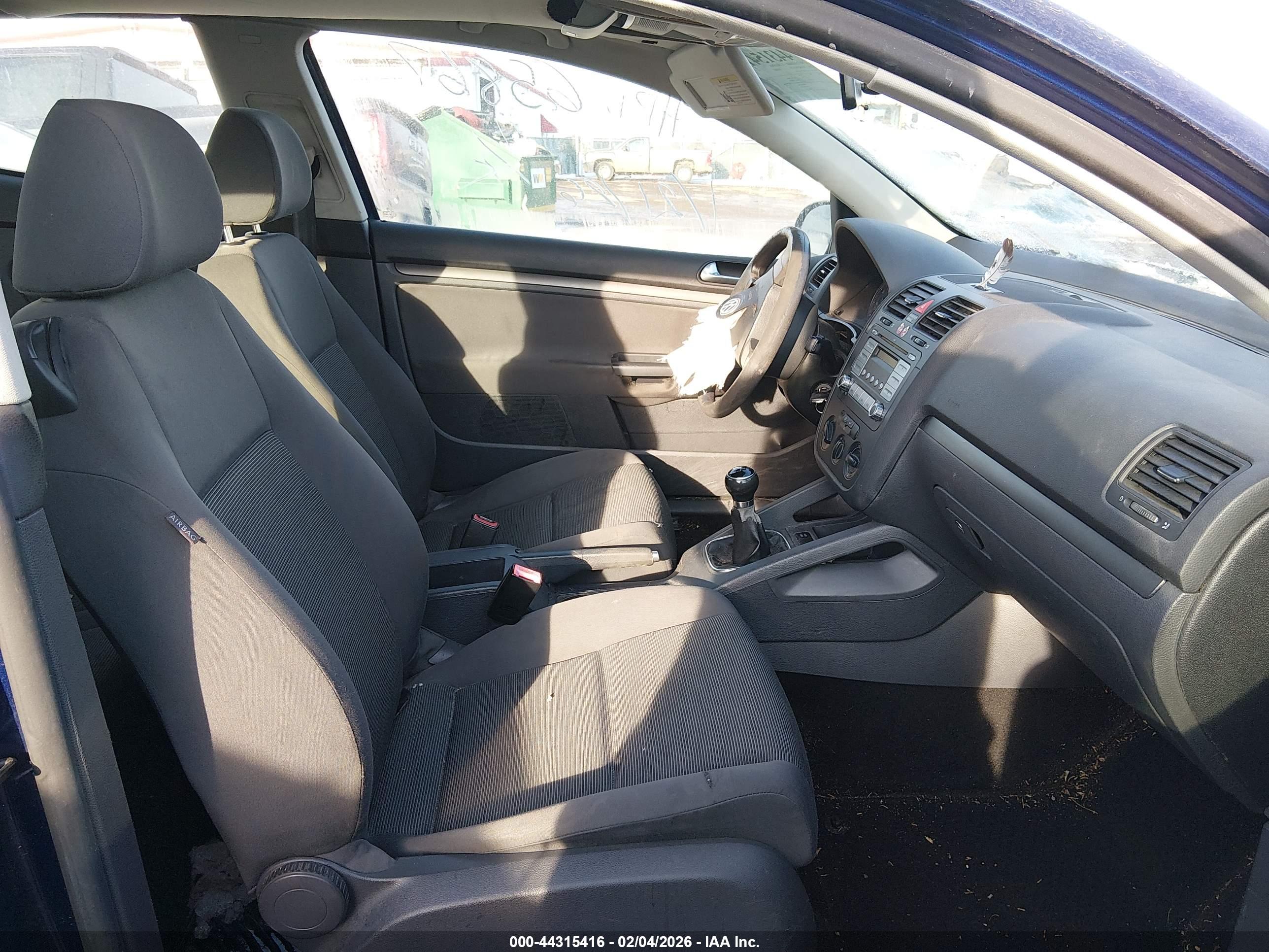 VOLKSWAGEN RABBIT image 5