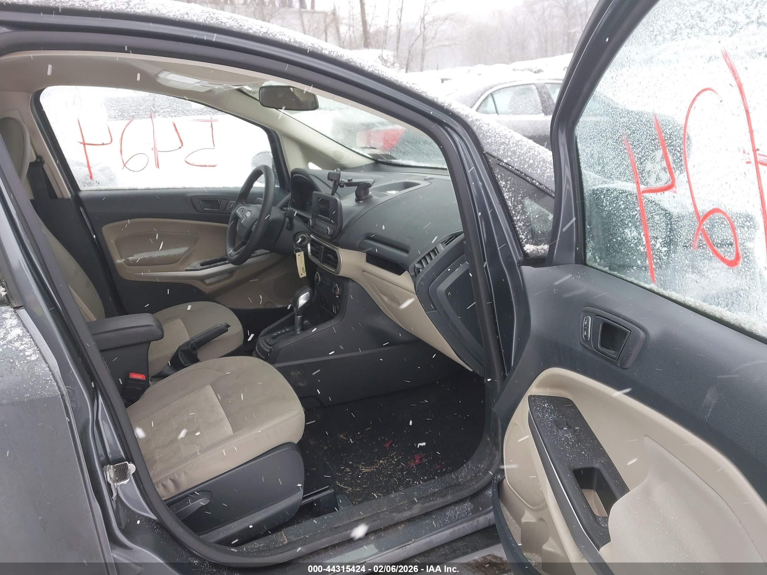 FORD ECOSPORT image 5