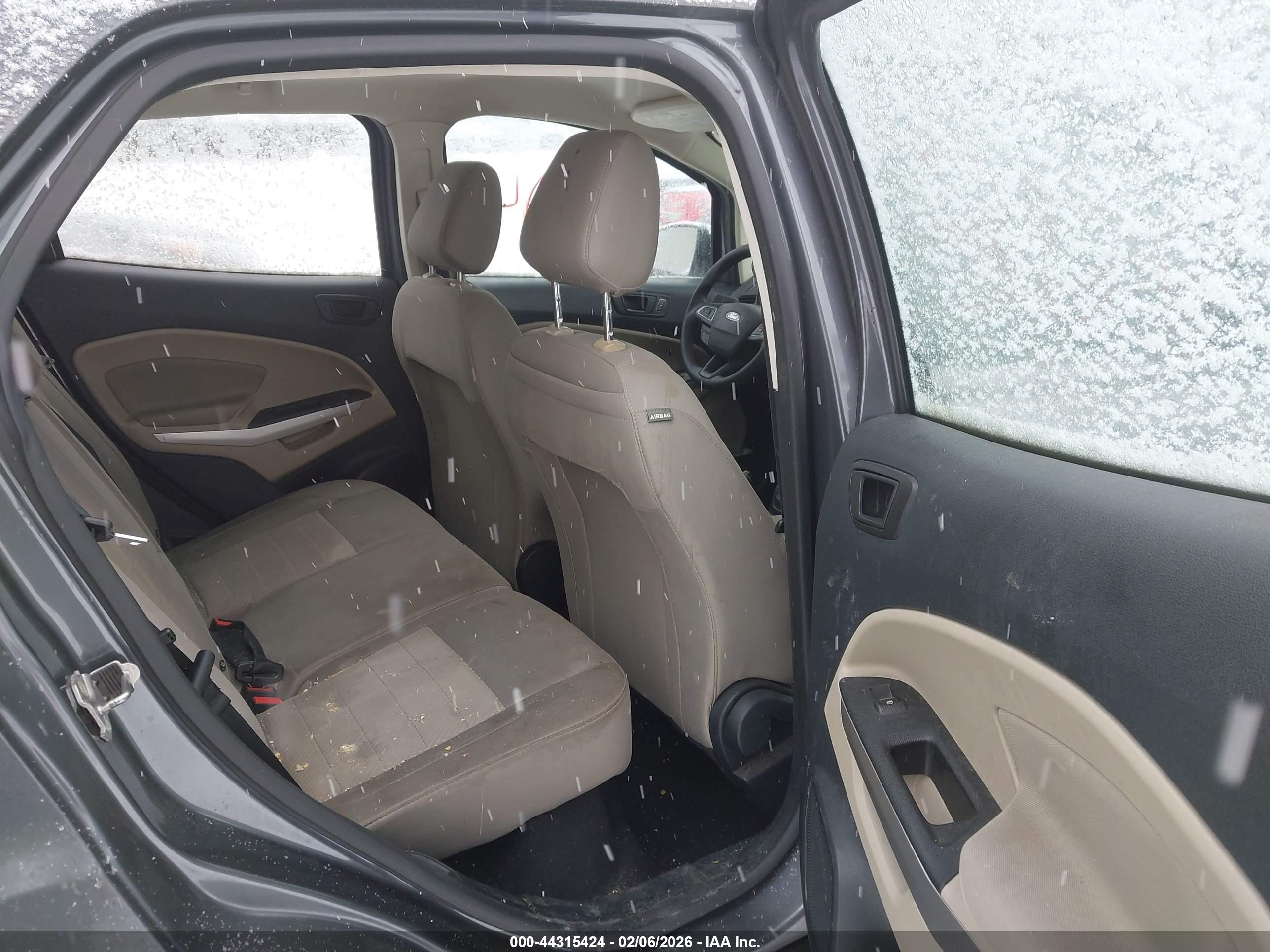 FORD ECOSPORT image 8