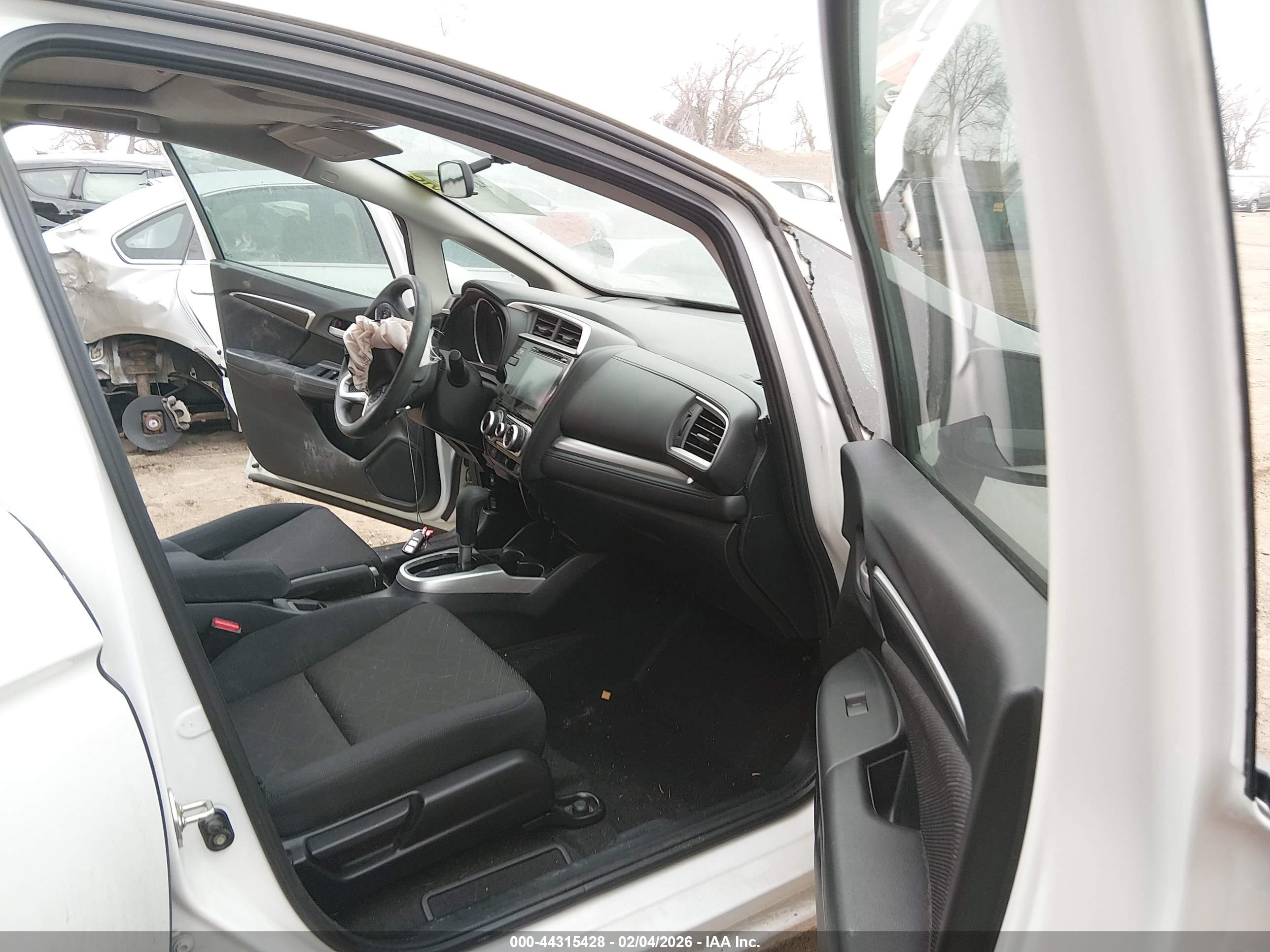 HONDA FIT image 5