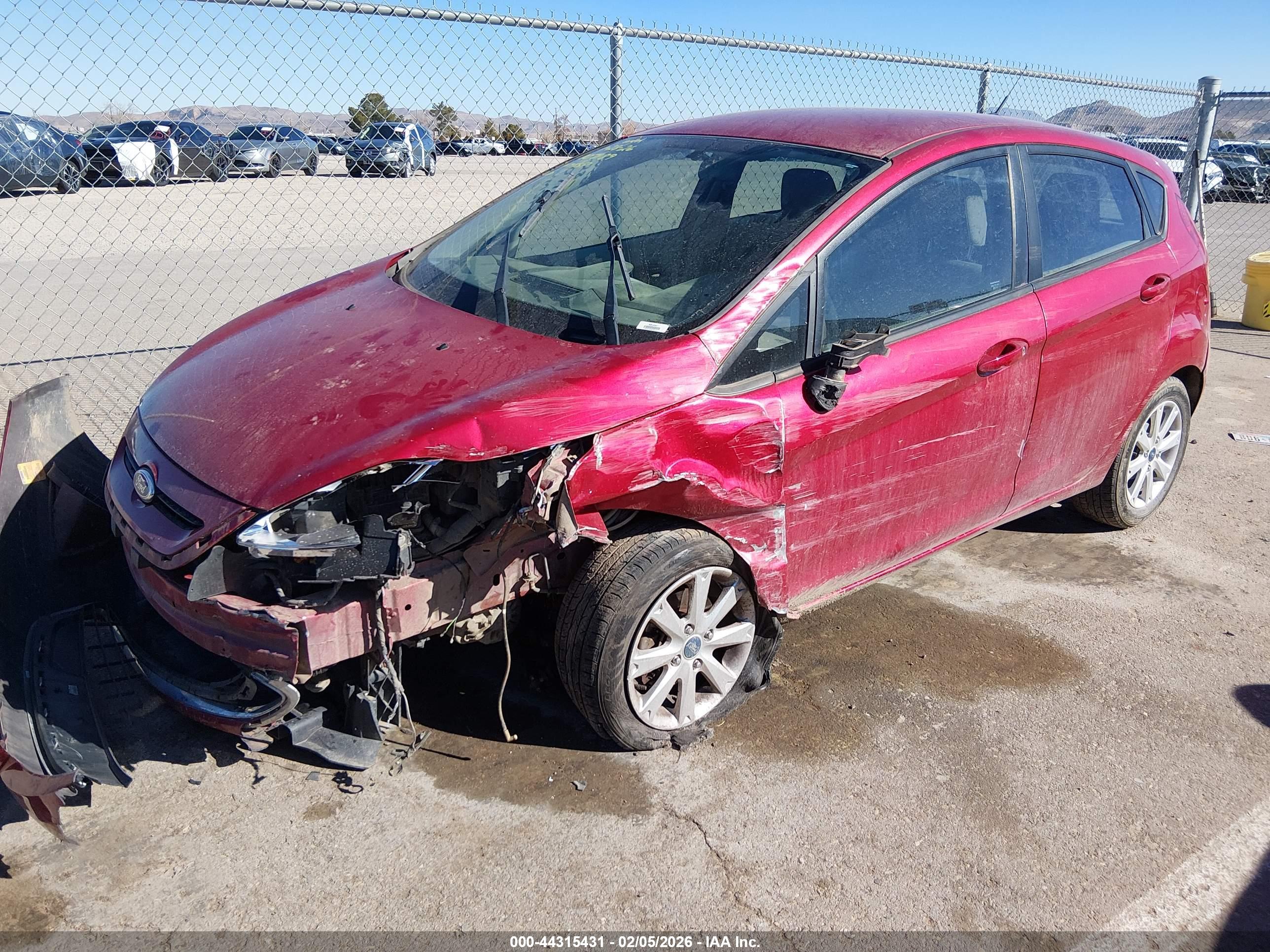 FORD FIESTA image 2