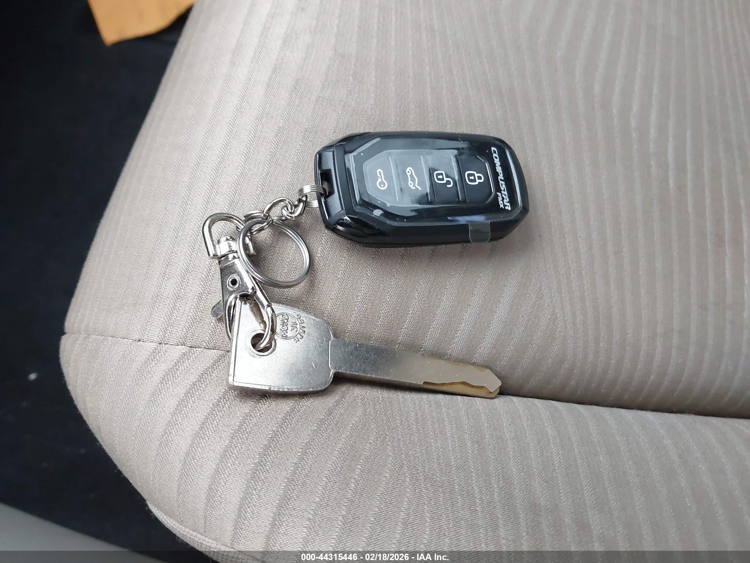 HONDA ACCORD image 11