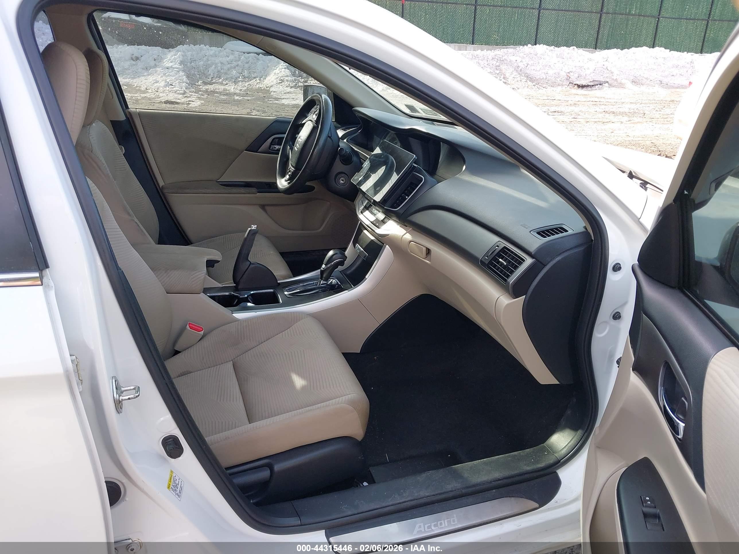 HONDA ACCORD image 5