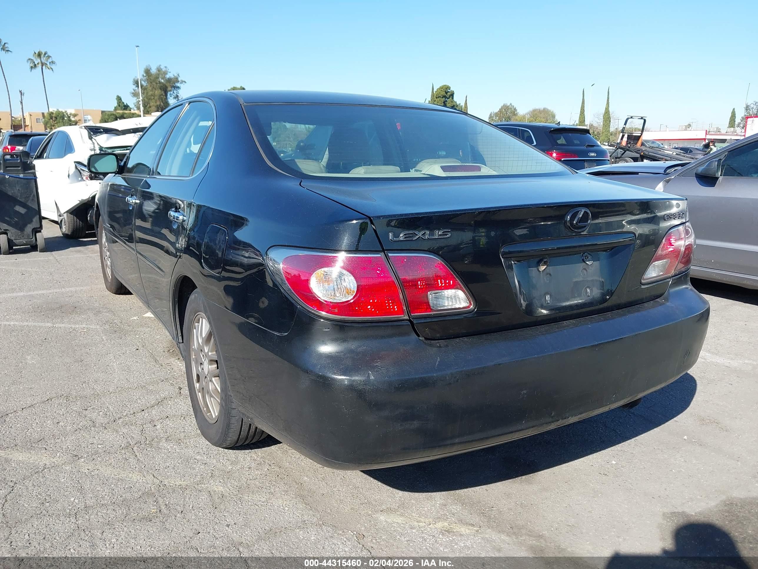 LEXUS ES image 3