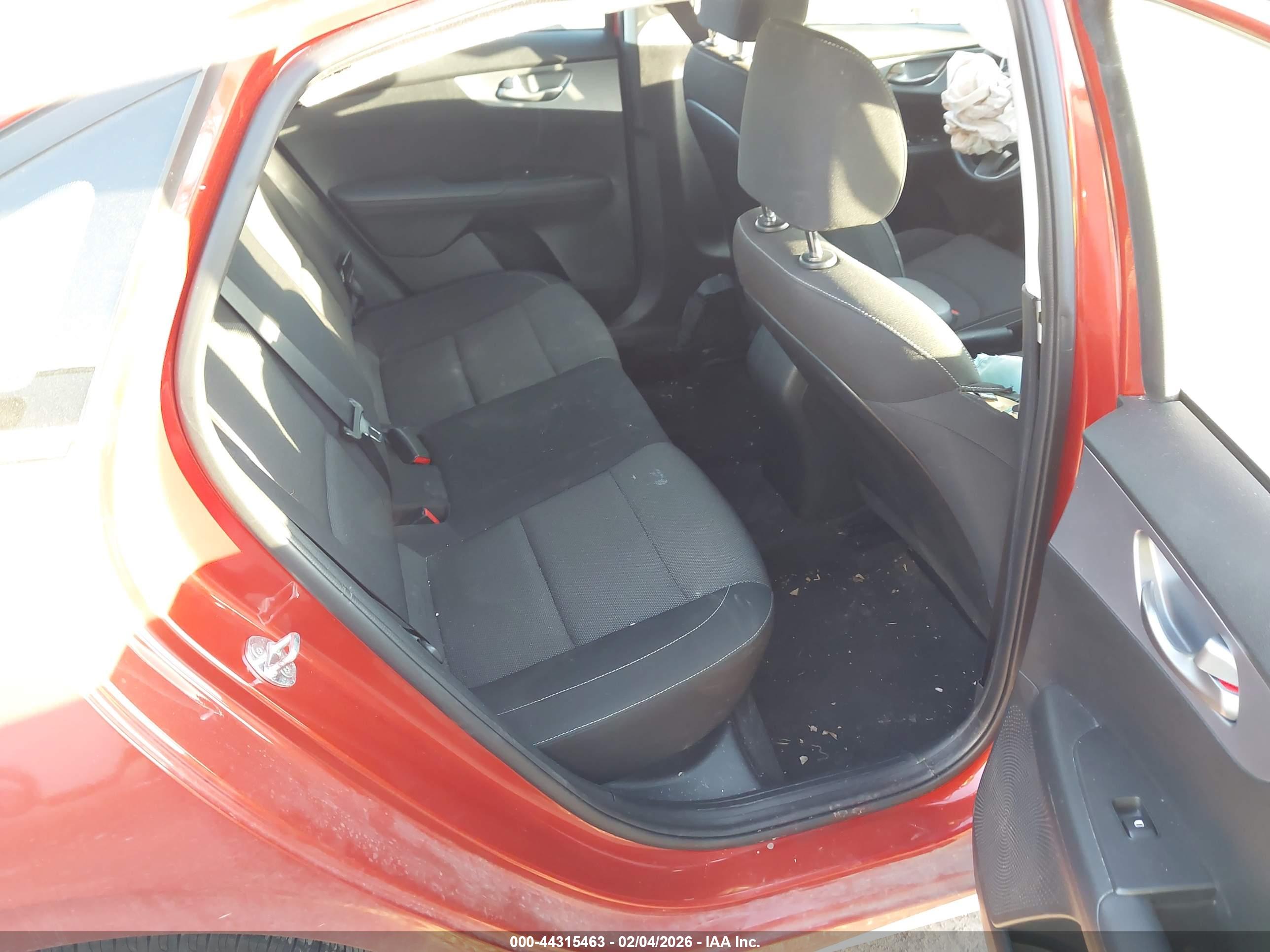 KIA FORTE image 8