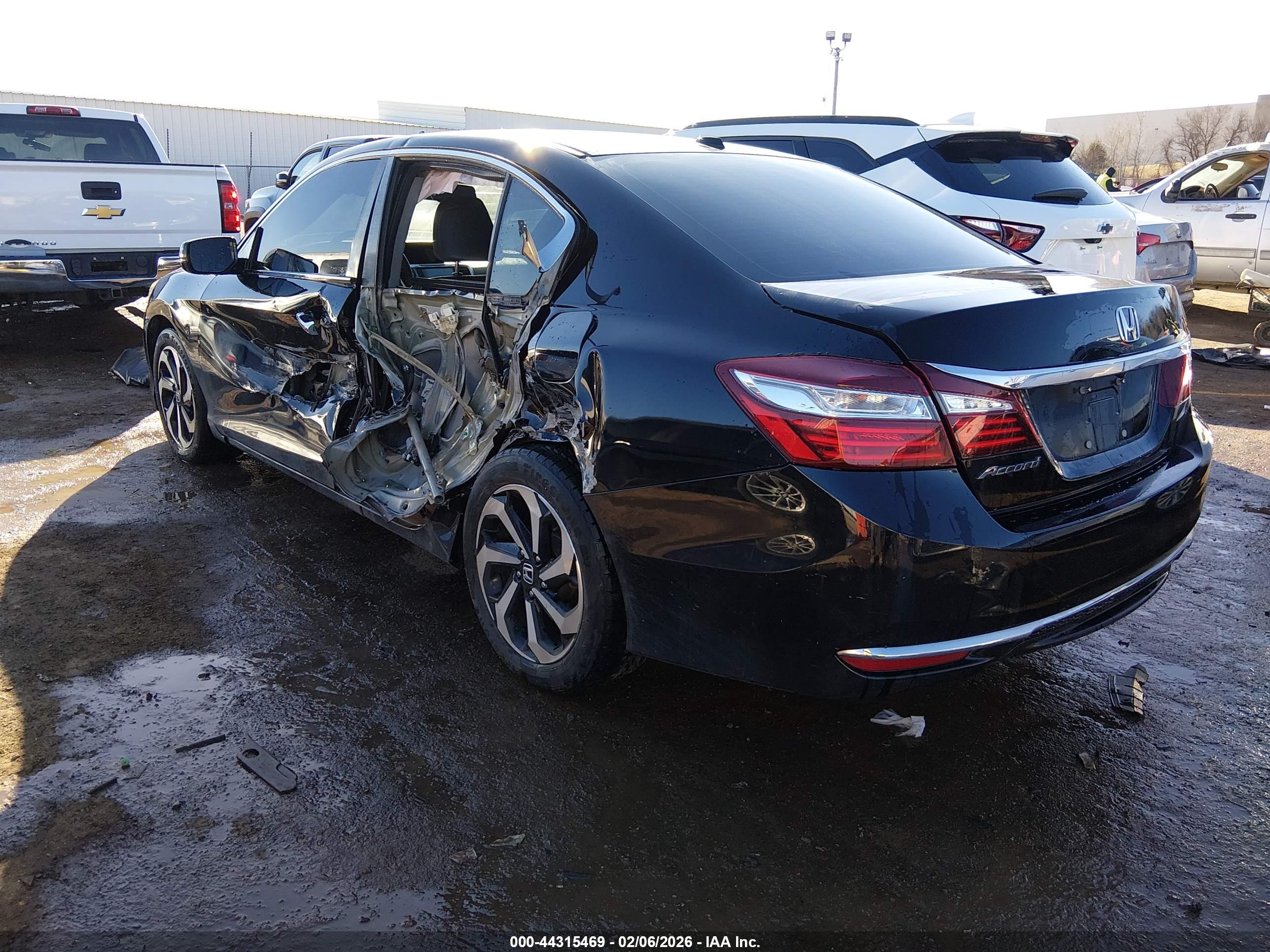 HONDA ACCORD image 3