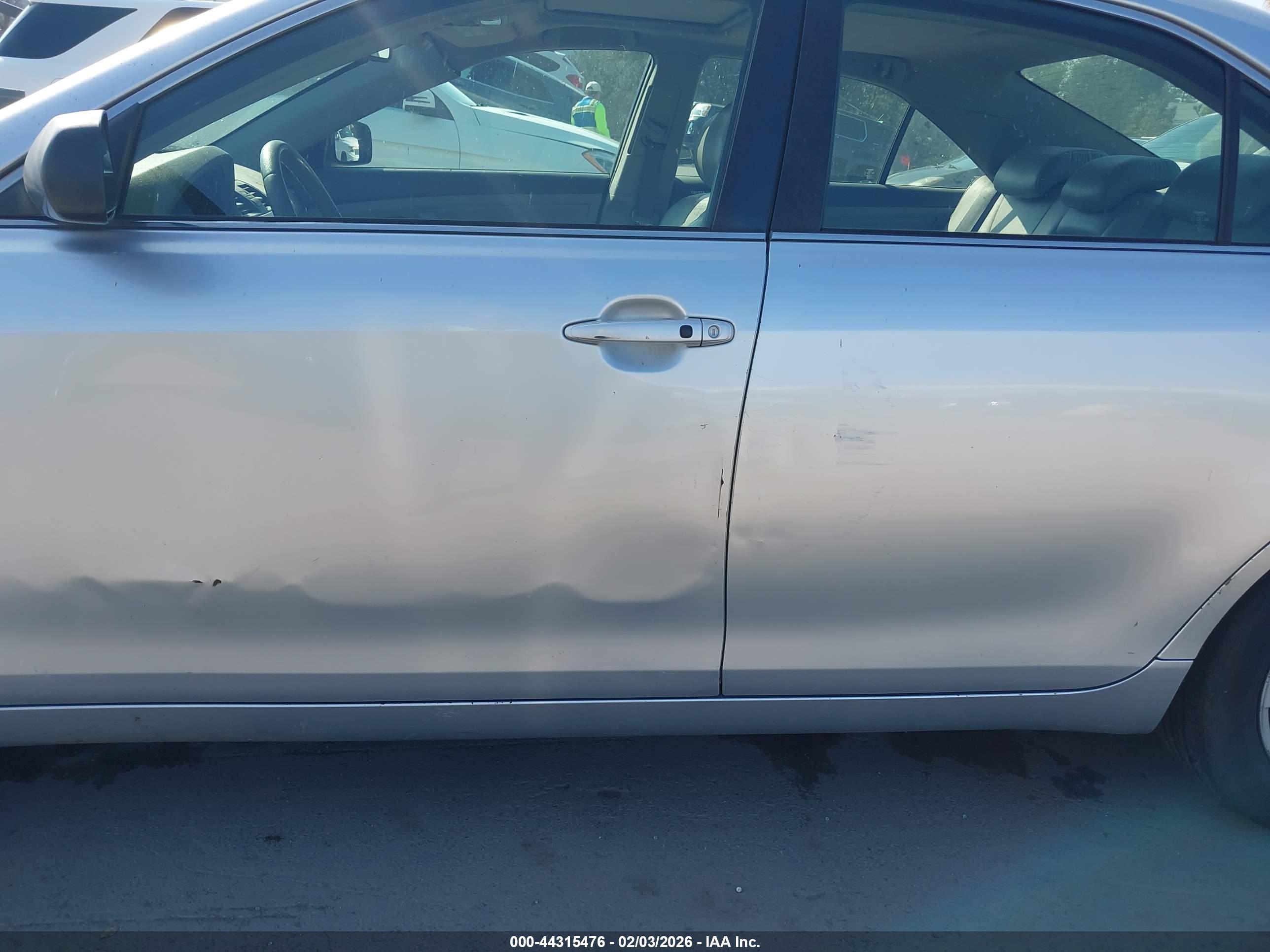 TOYOTA CAMRY image 6