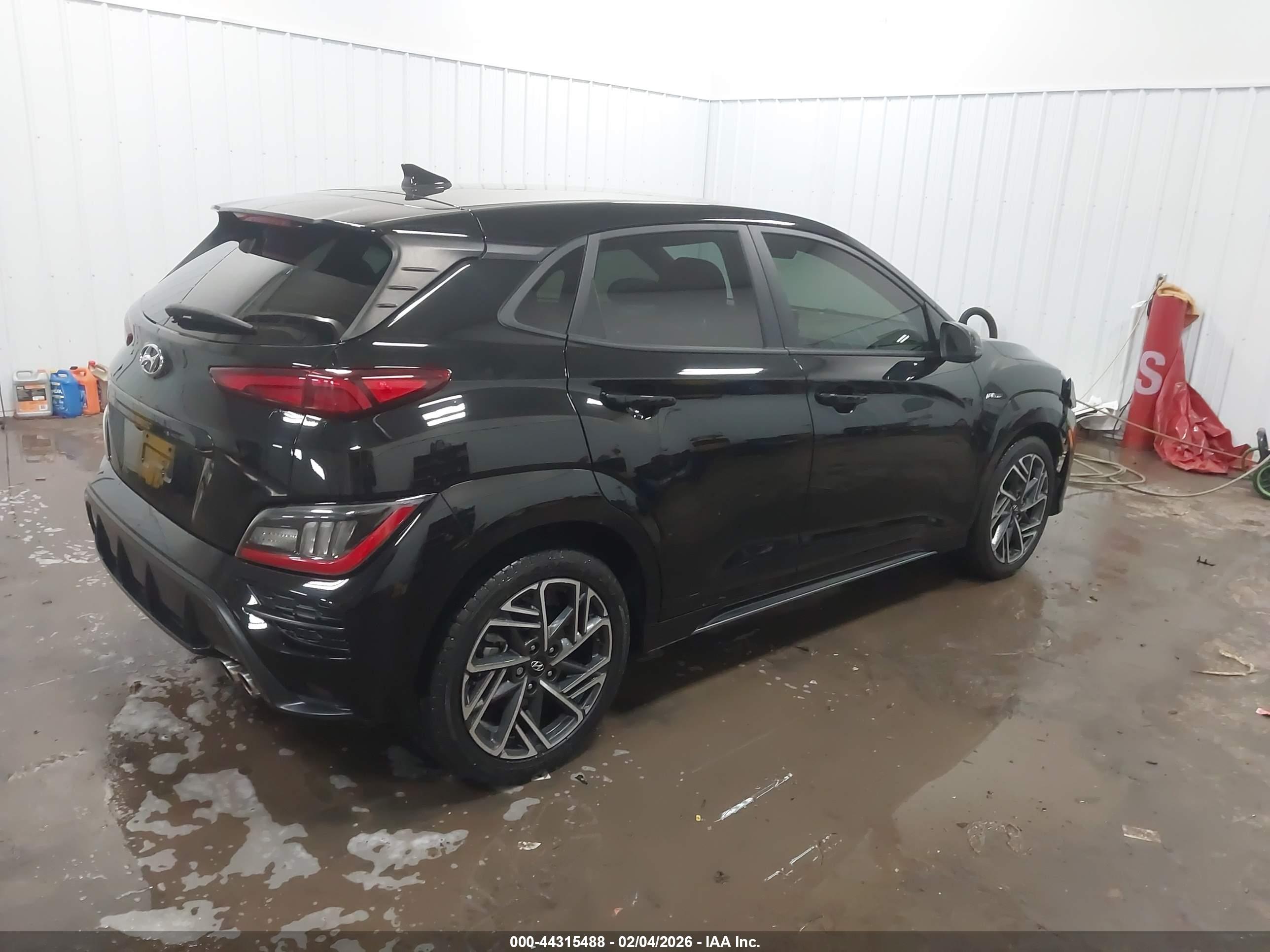 HYUNDAI KONA image 4