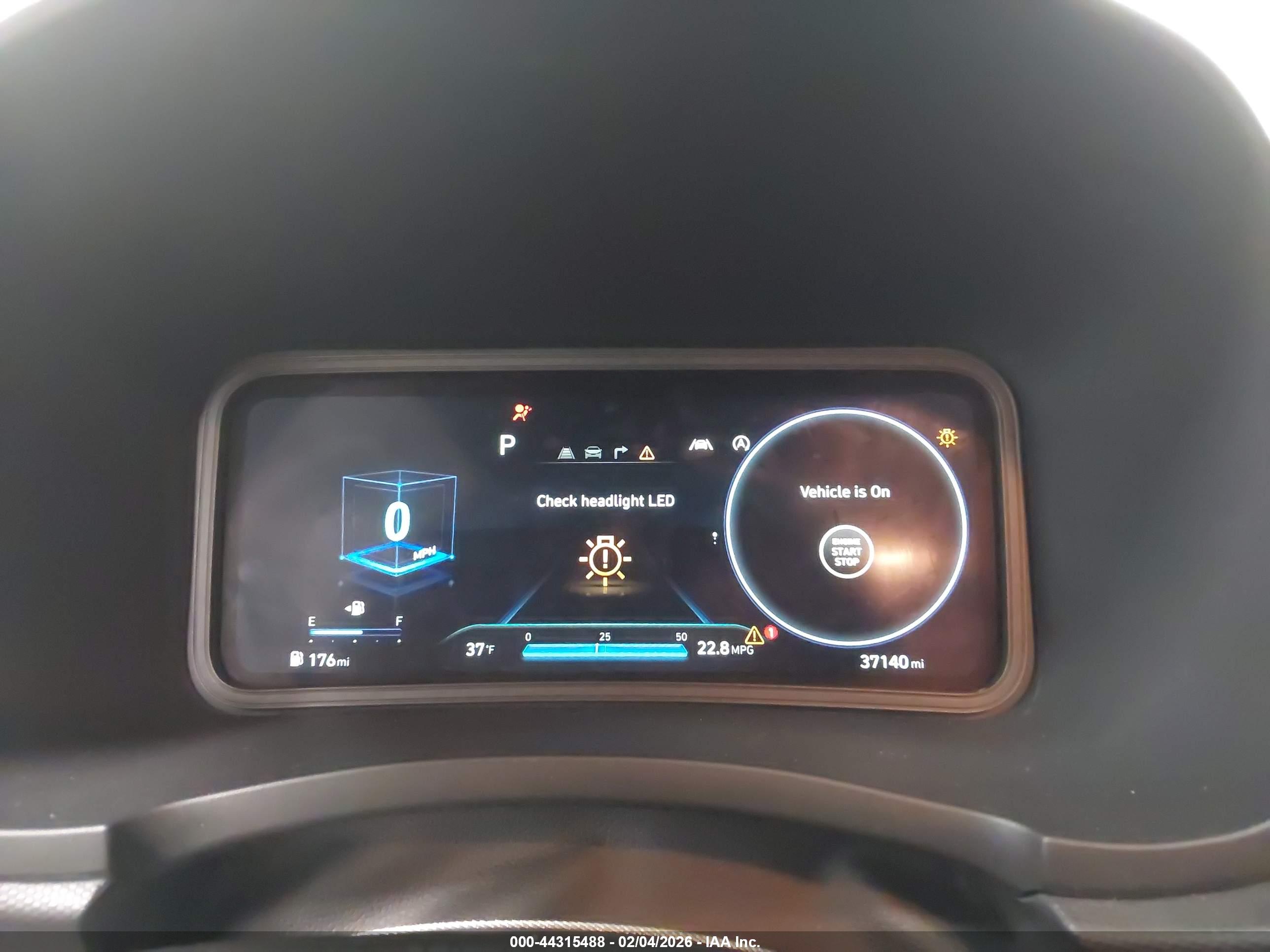 HYUNDAI KONA image 7