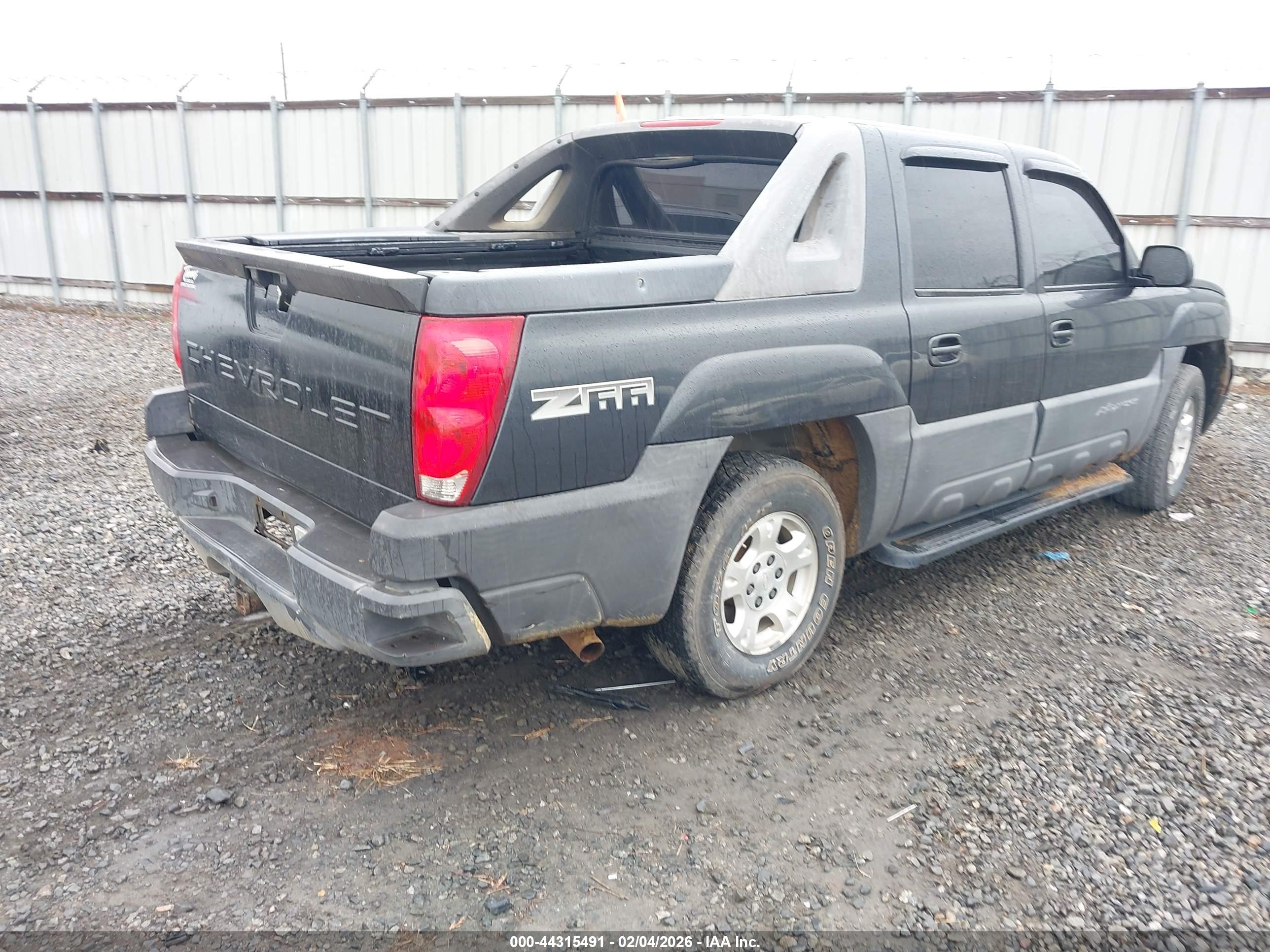 CHEVROLET AVALANCHE image 4
