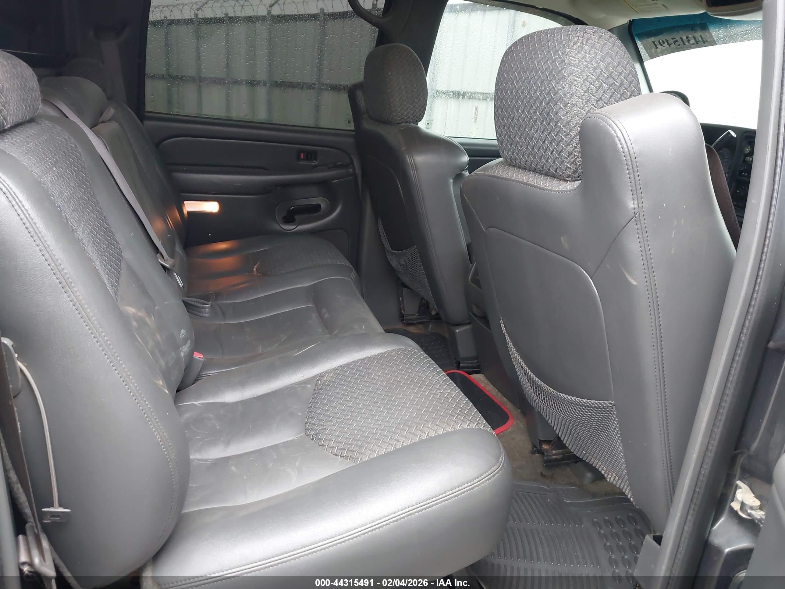 CHEVROLET AVALANCHE image 8
