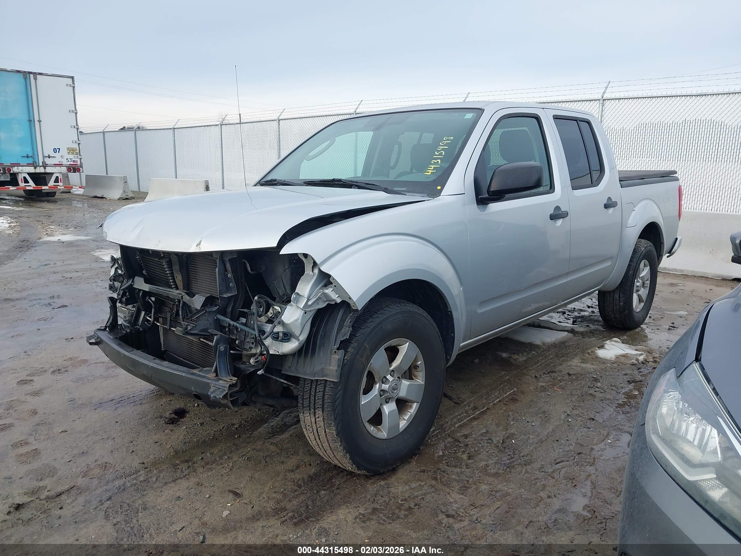 NISSAN FRONTIER image 2