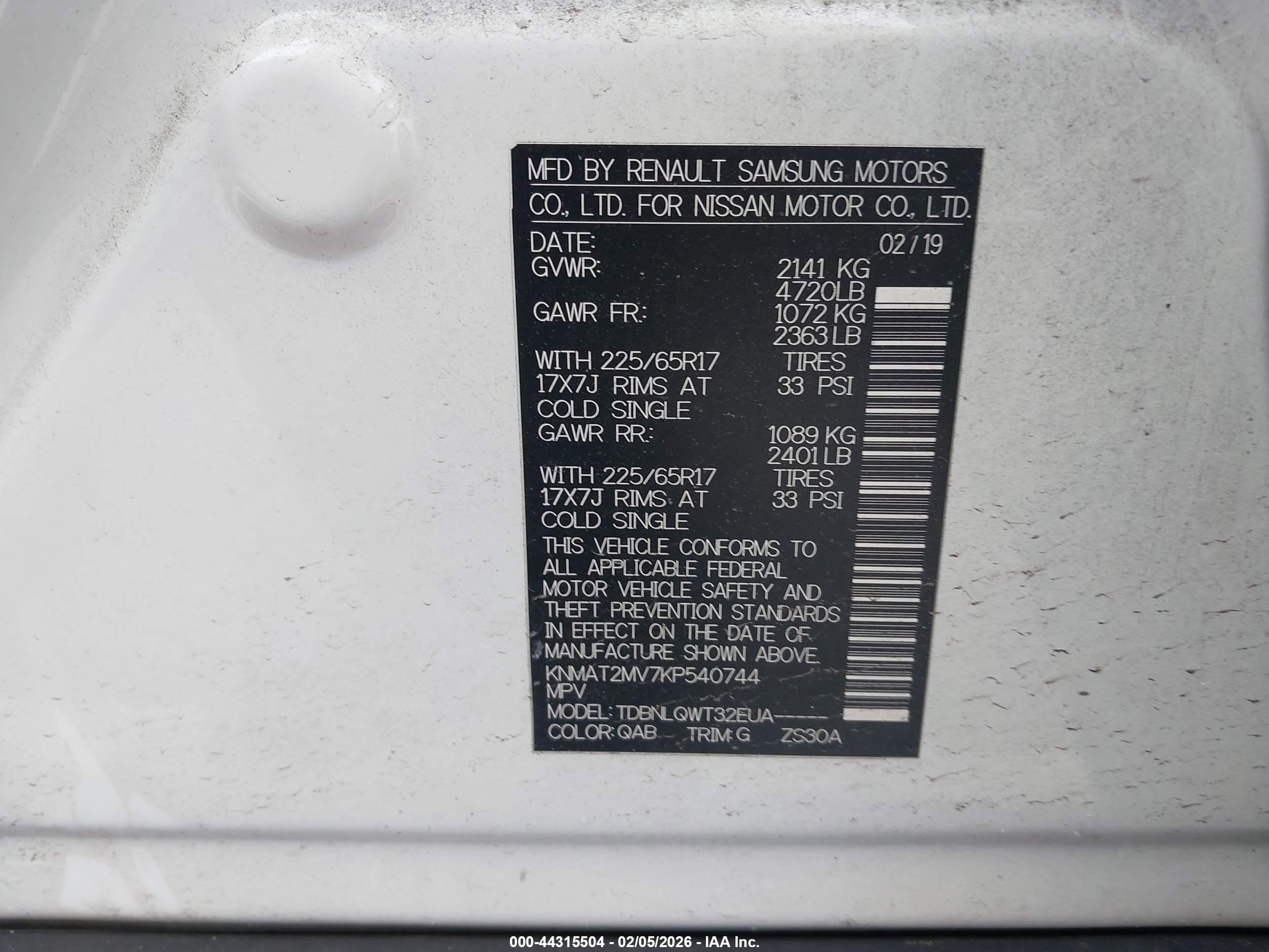 NISSAN ROGUE image 9