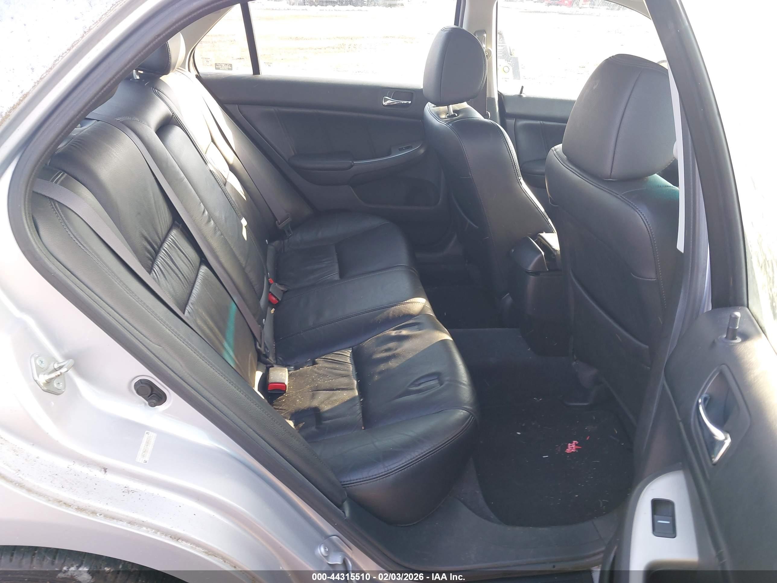 HONDA ACCORD image 8