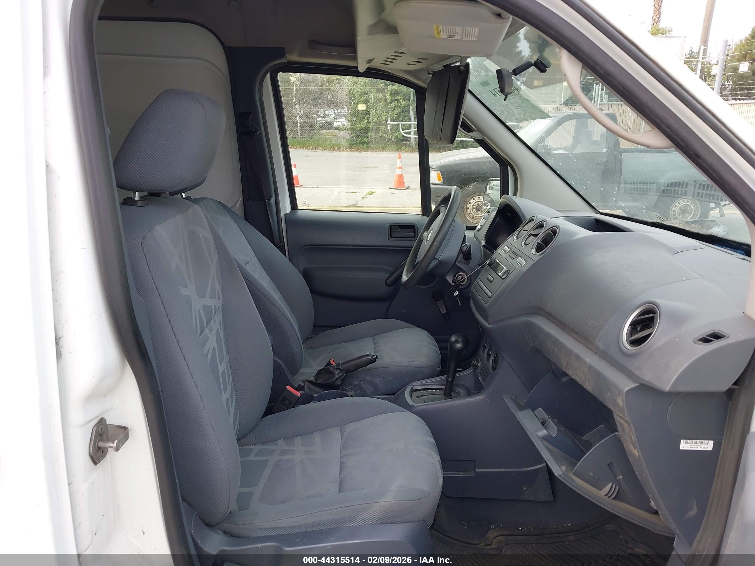 FORD TRANSIT image 5