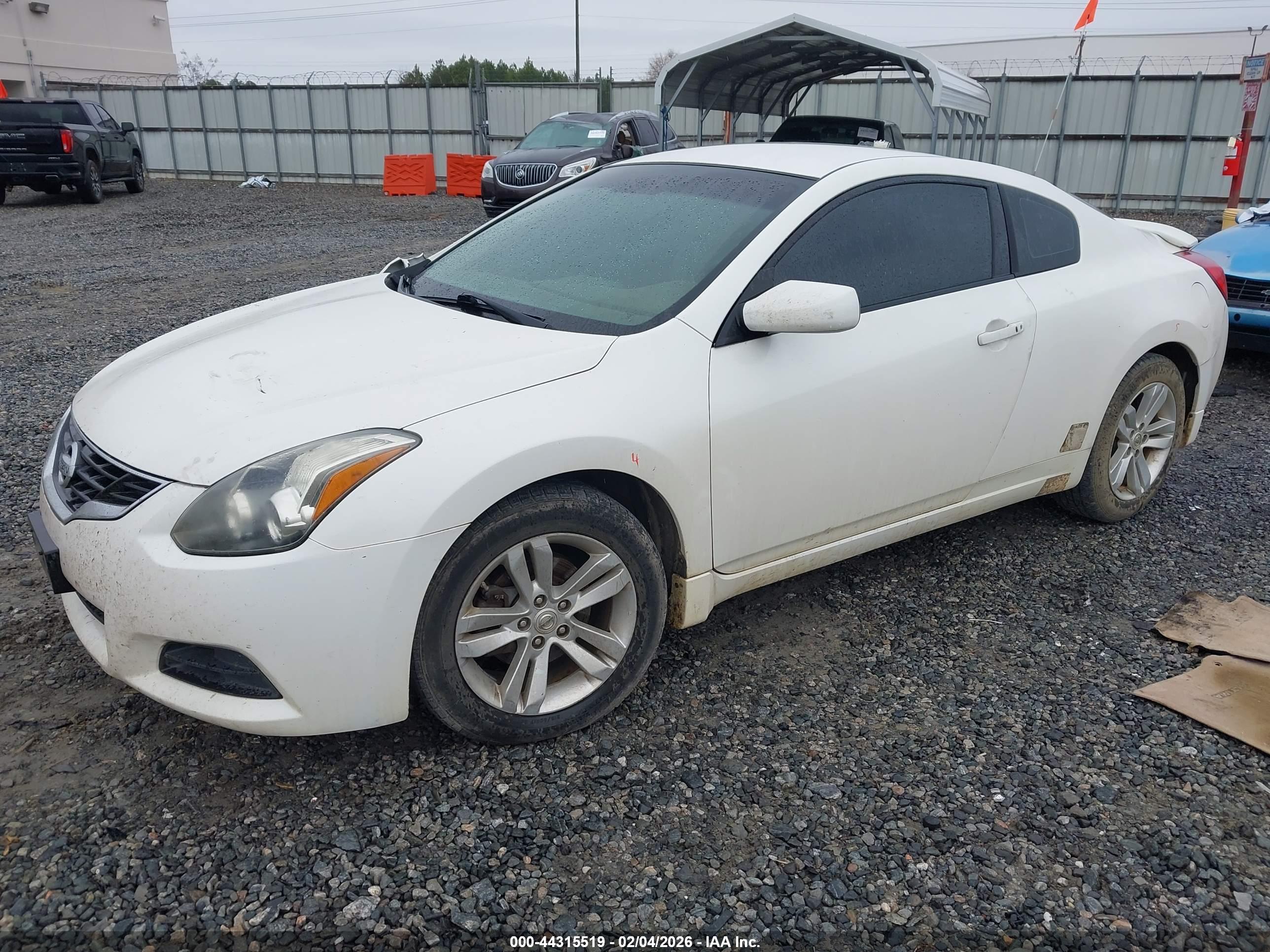 NISSAN ALTIMA image 2
