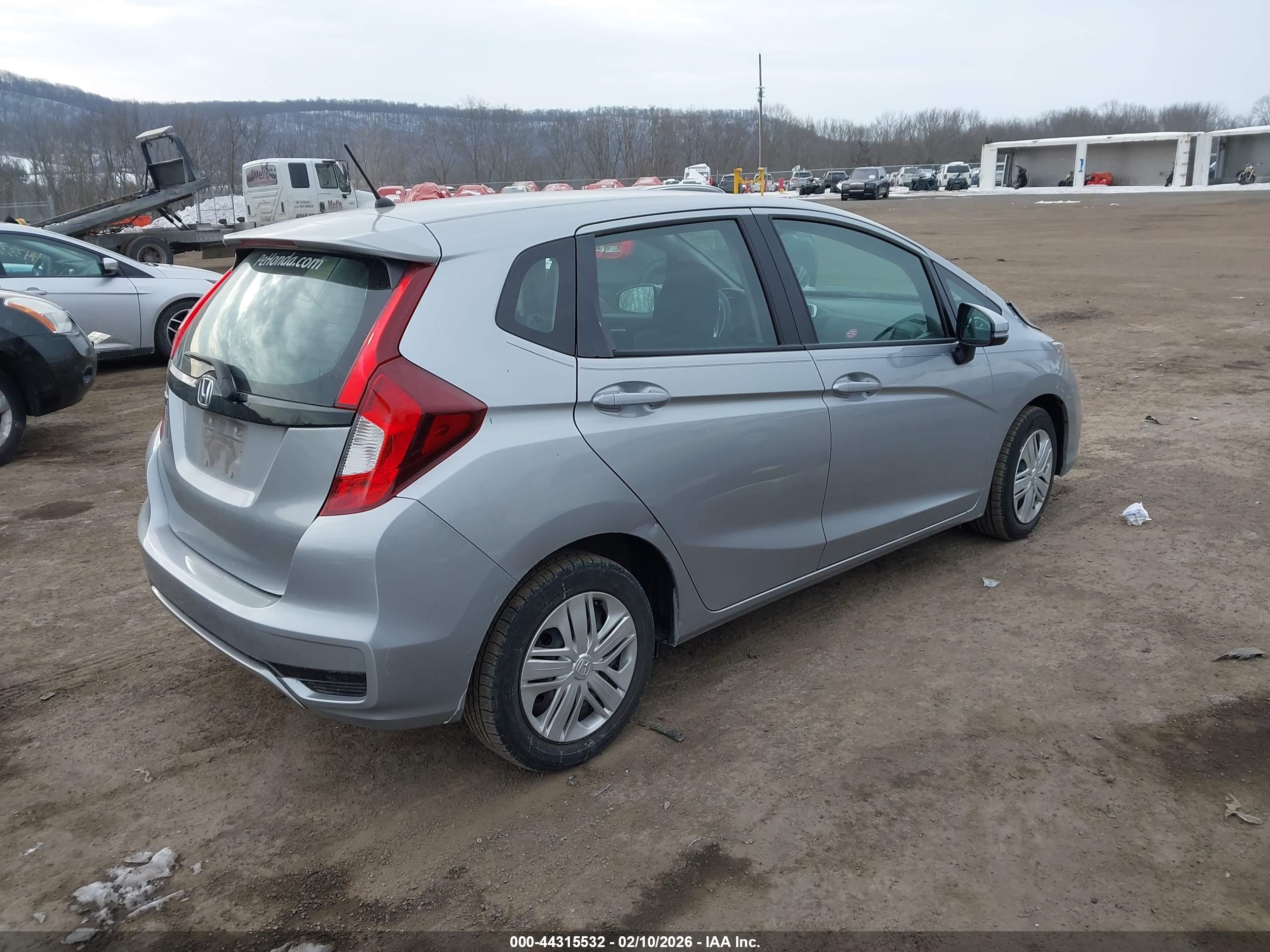 HONDA FIT image 4