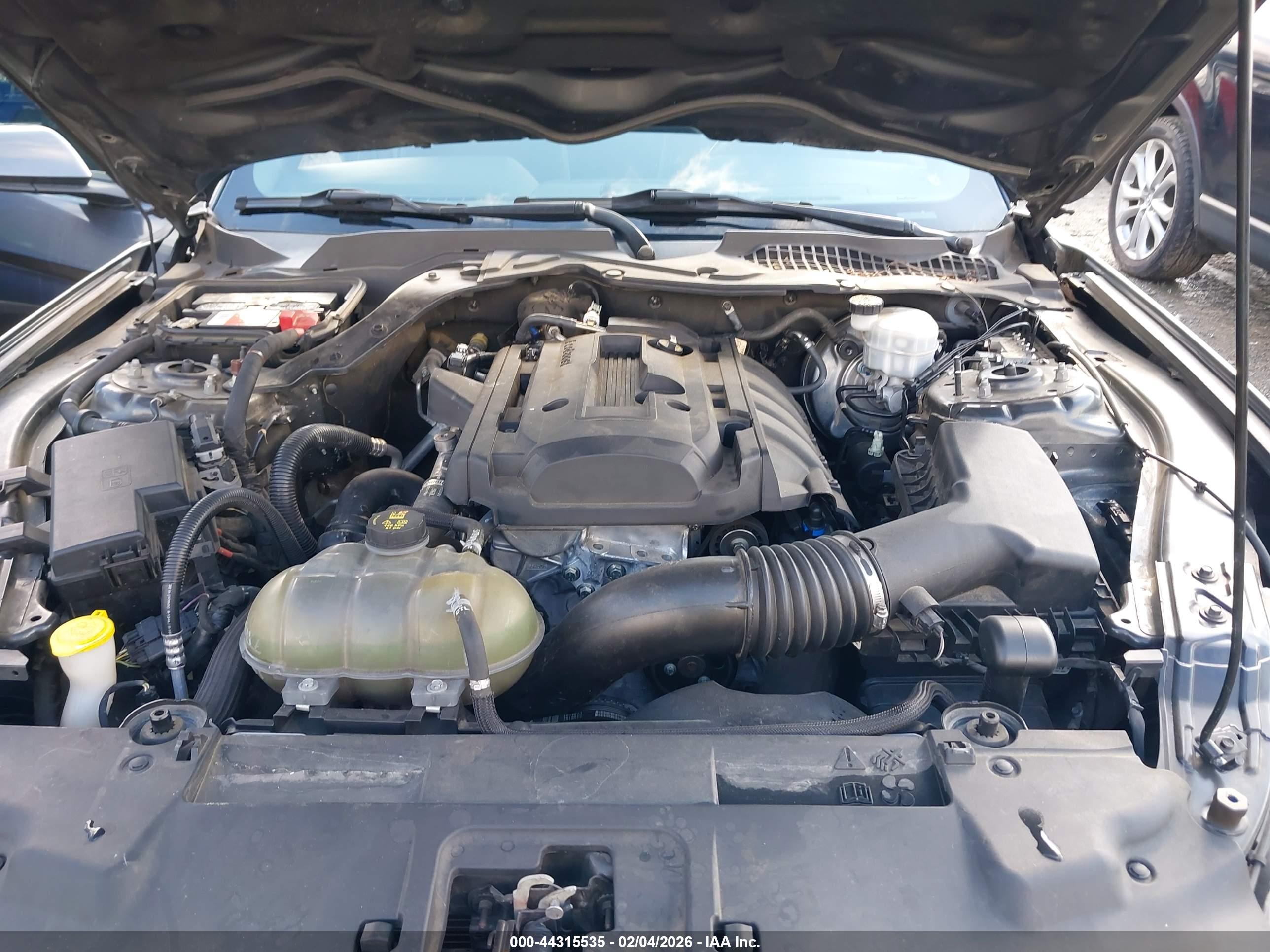 FORD MUSTANG image 10