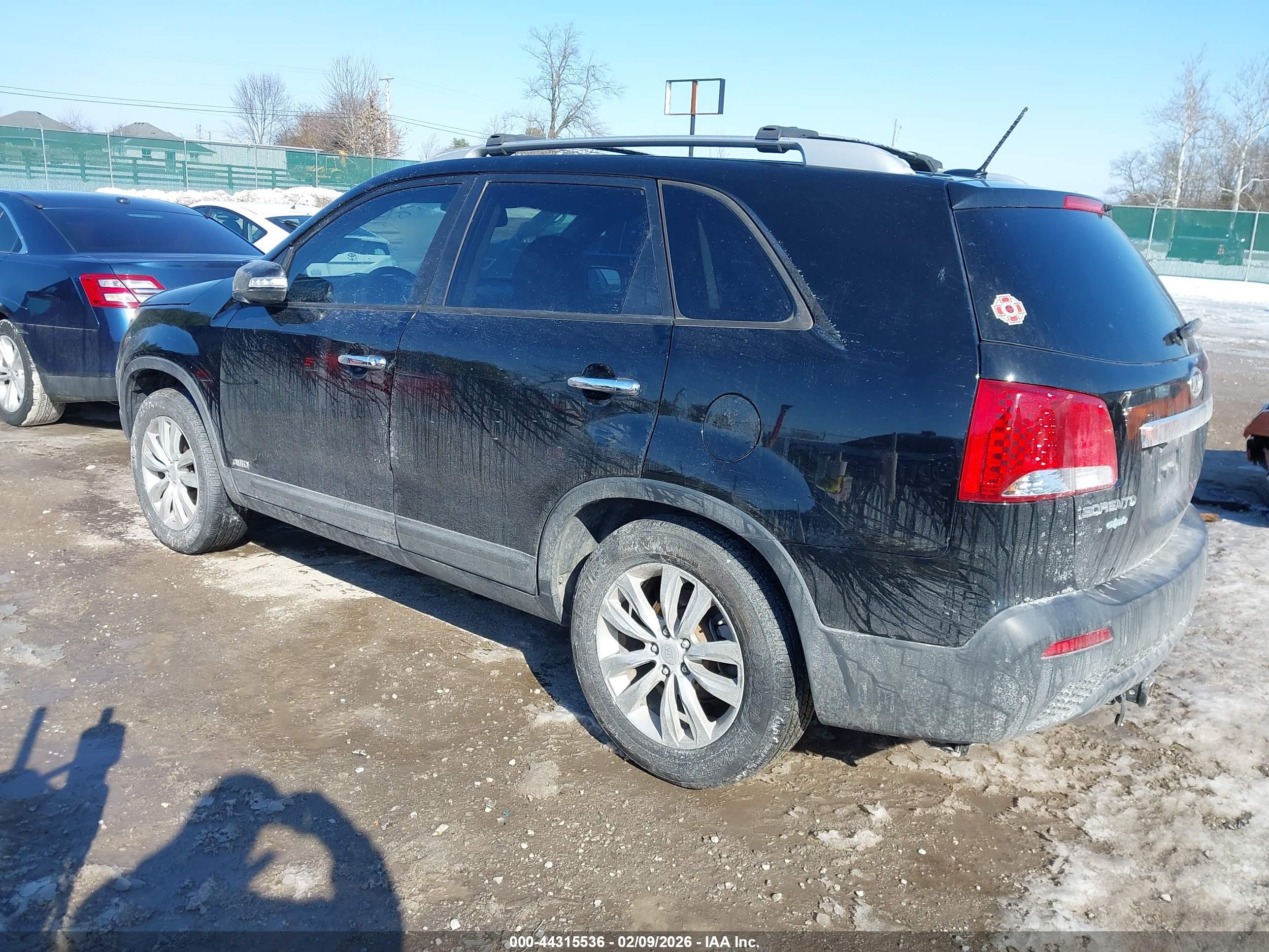 KIA SORENTO image 3