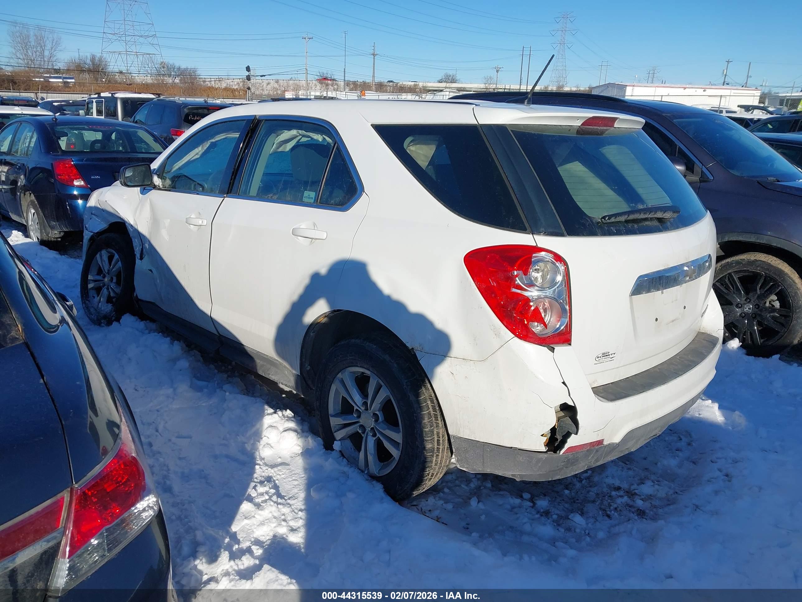 CHEVROLET EQUINOX image 3