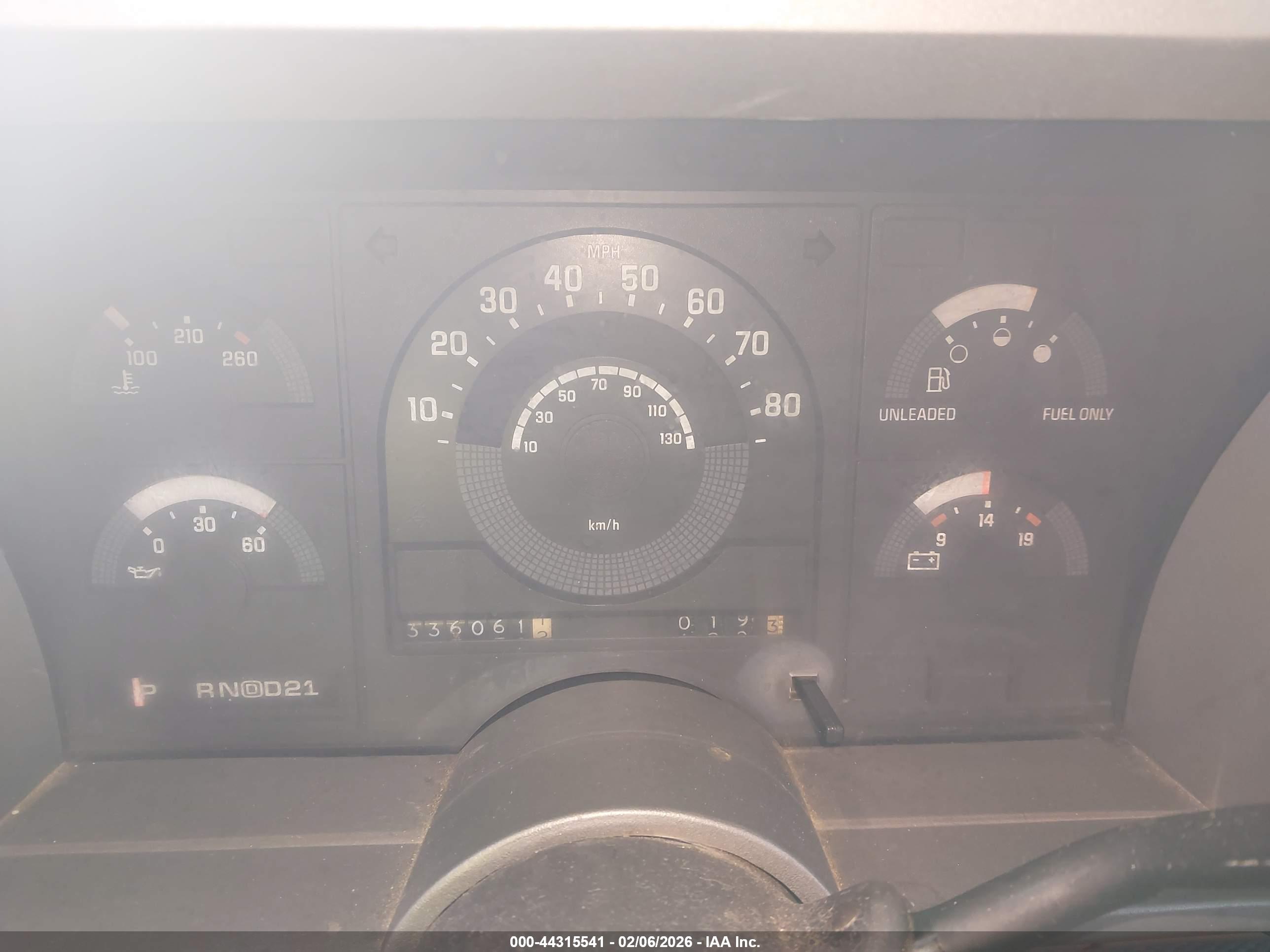 CHEVROLET GMT-400 image 7