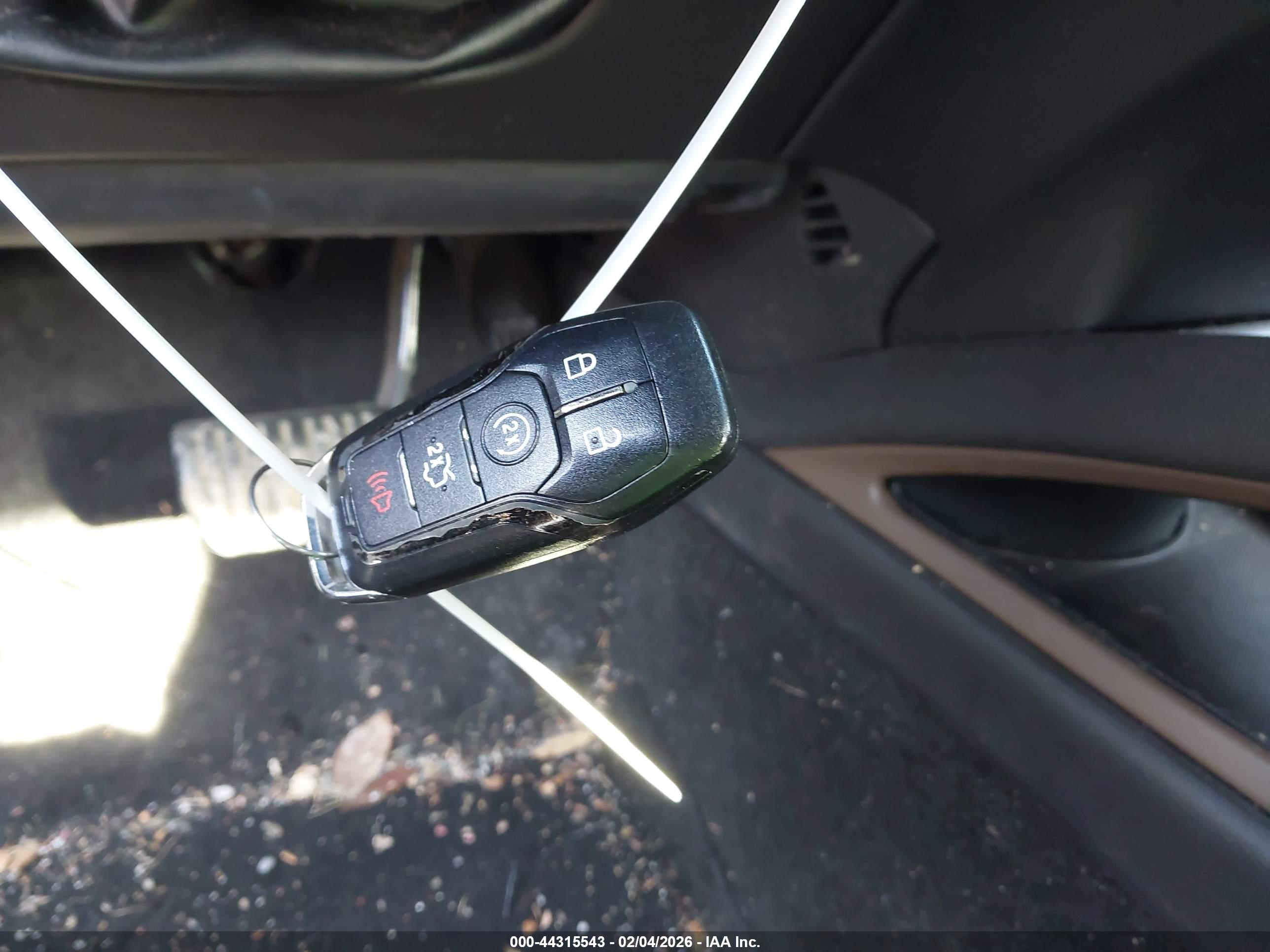 LINCOLN MKZ image 11
