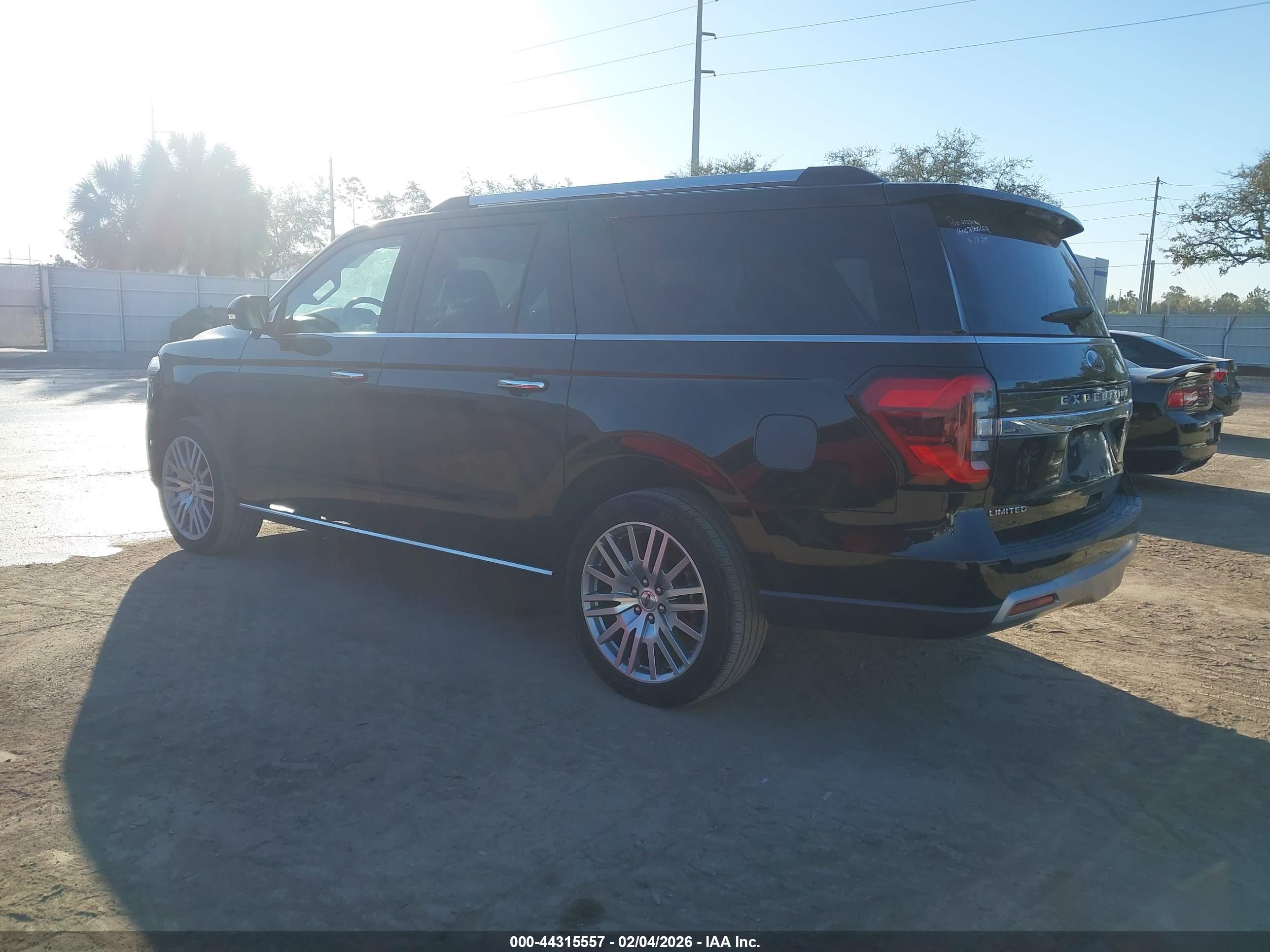 FORD EXPEDITION image 3