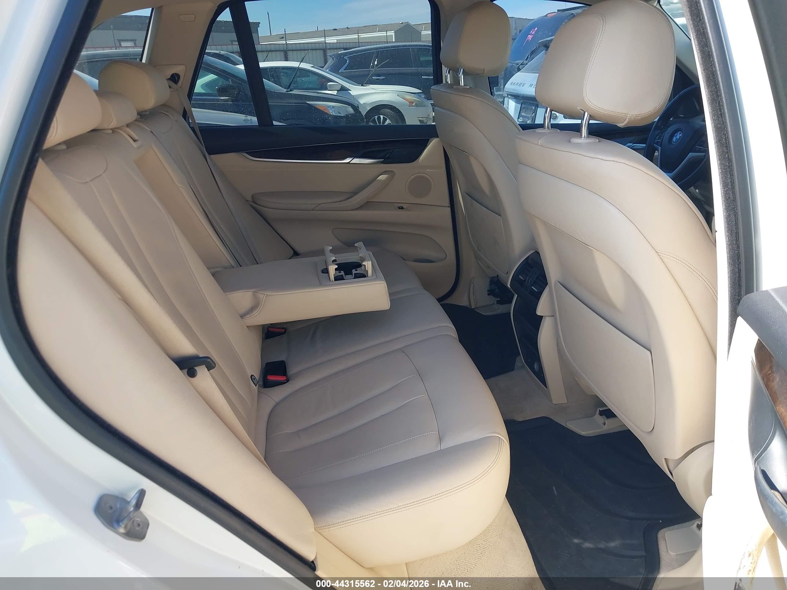 BMW X5 image 8