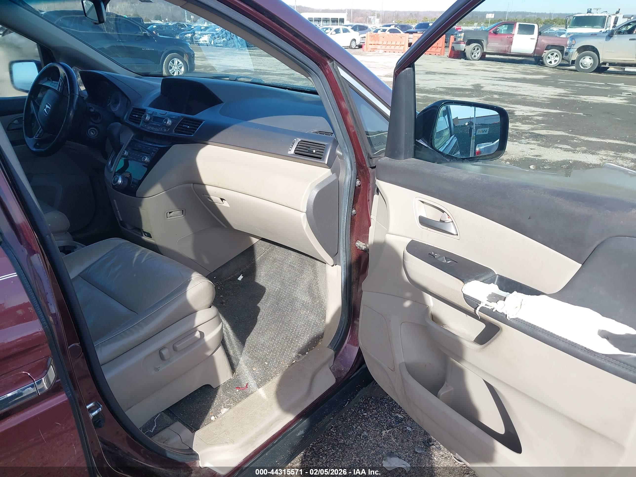 HONDA ODYSSEY image 5