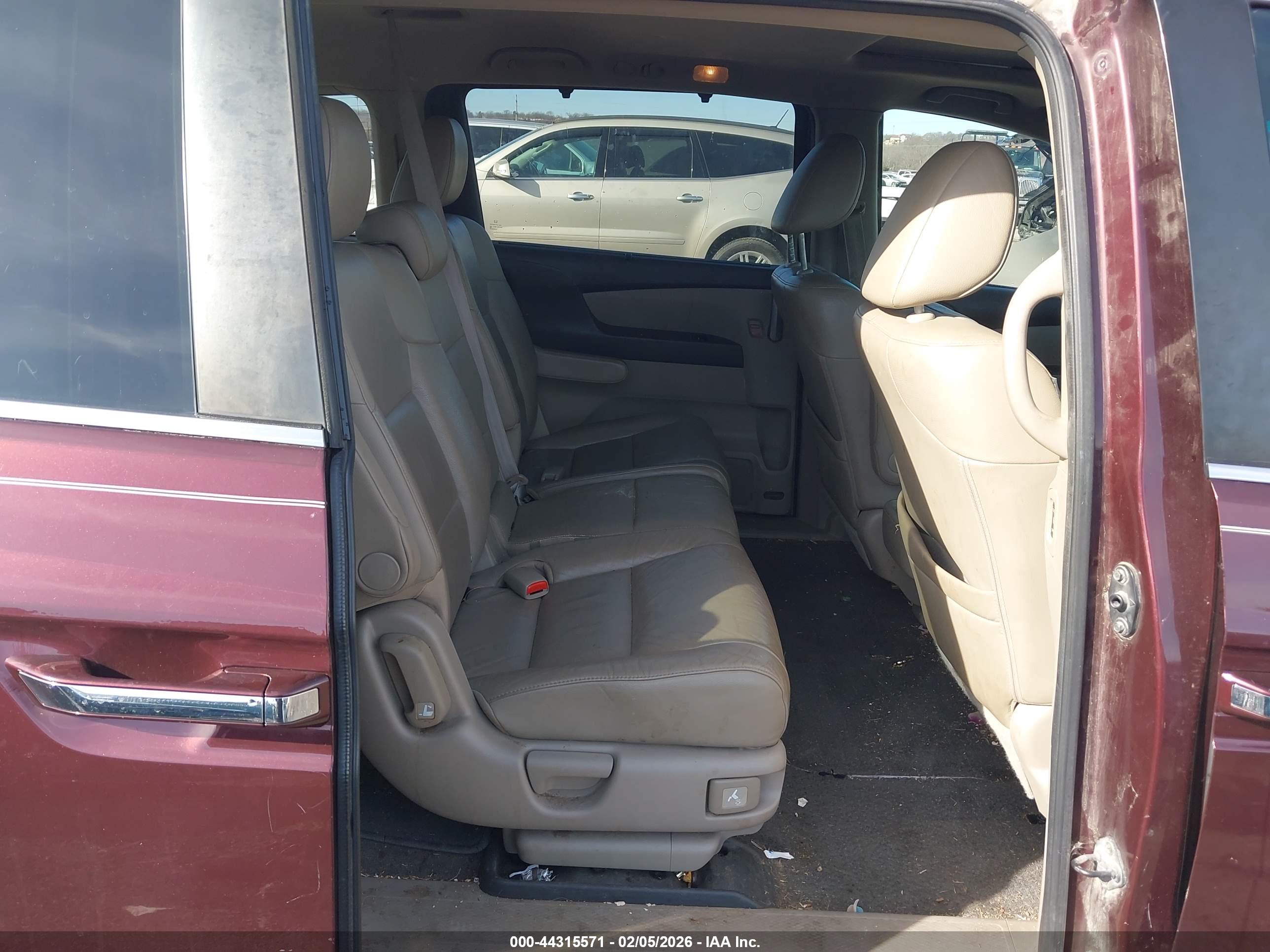 HONDA ODYSSEY image 8