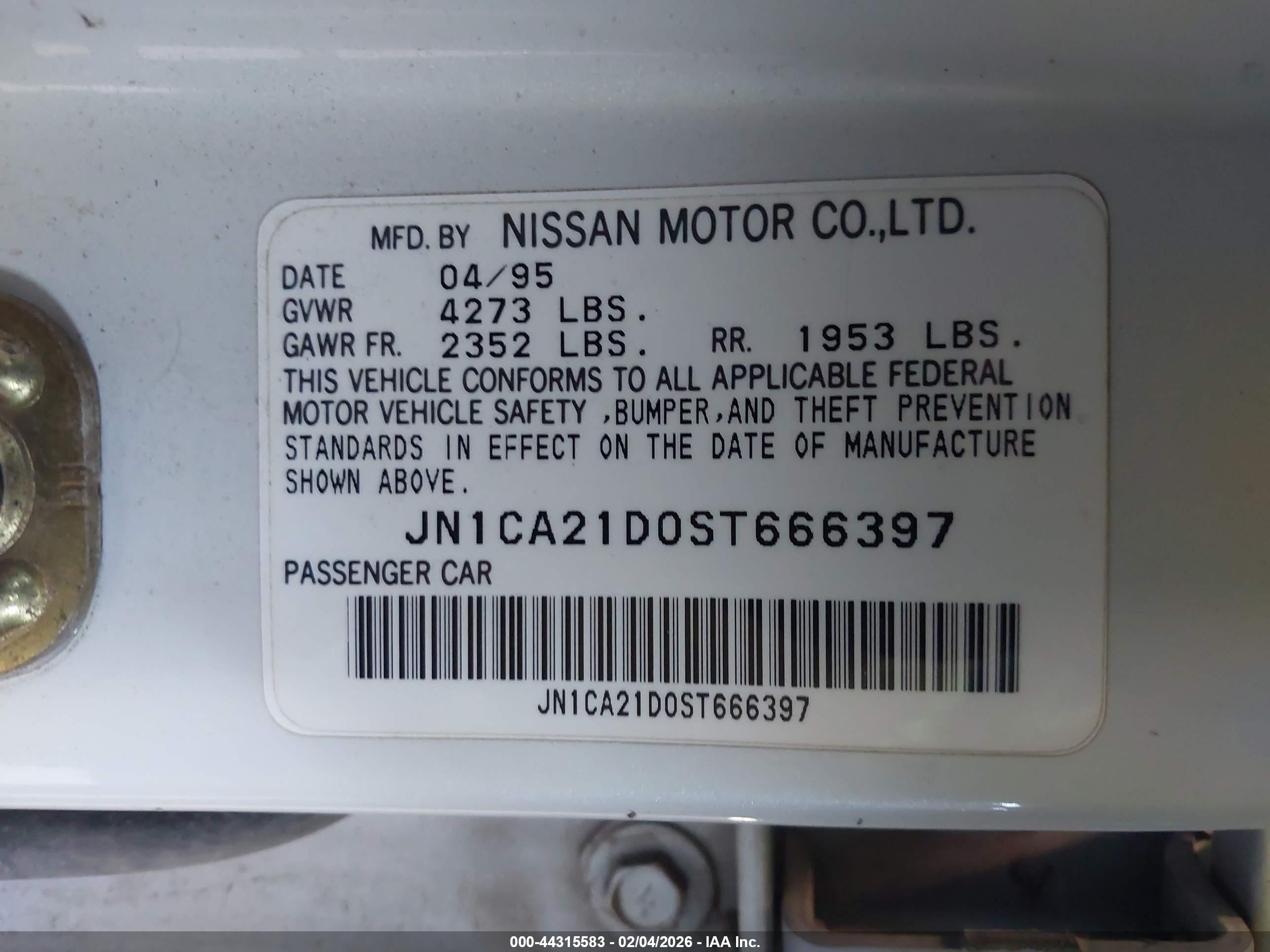 NISSAN MAXIMA image 9