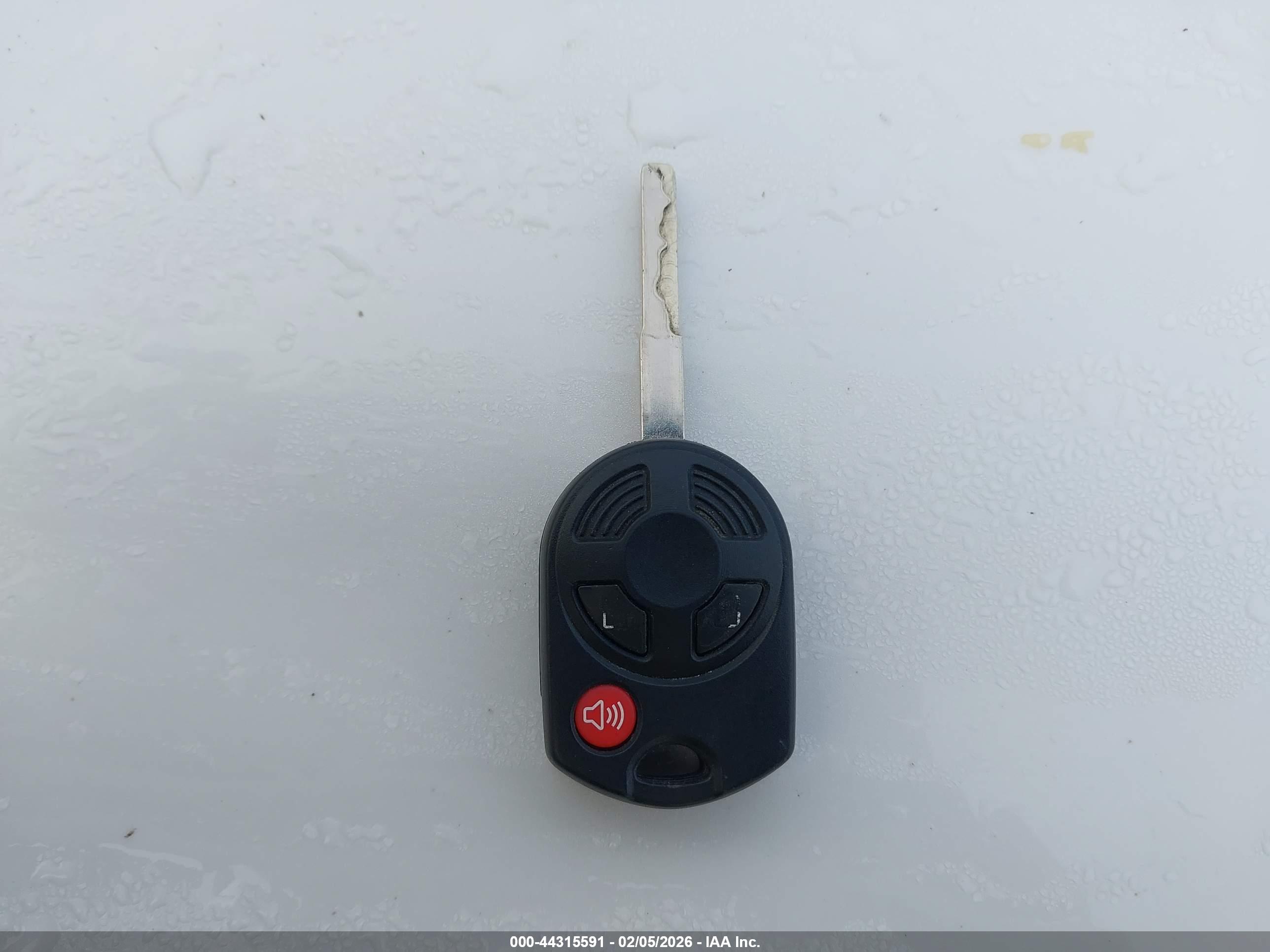 FORD ESCAPE image 11