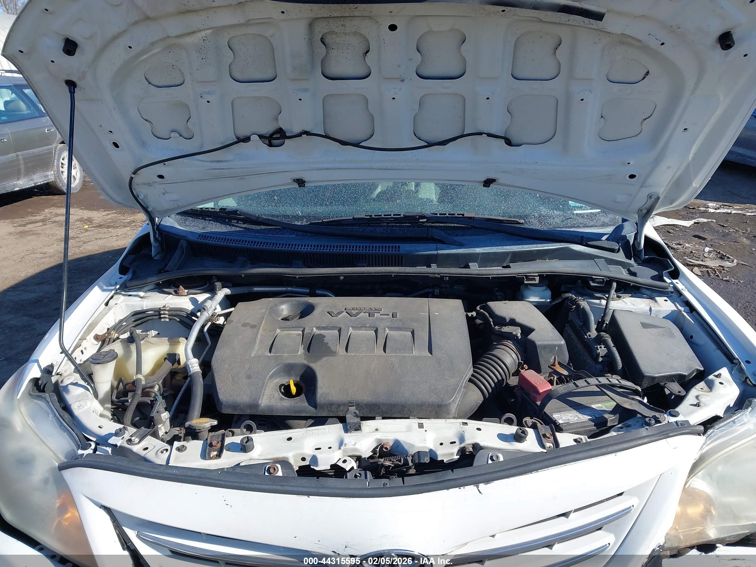 TOYOTA COROLLA image 10