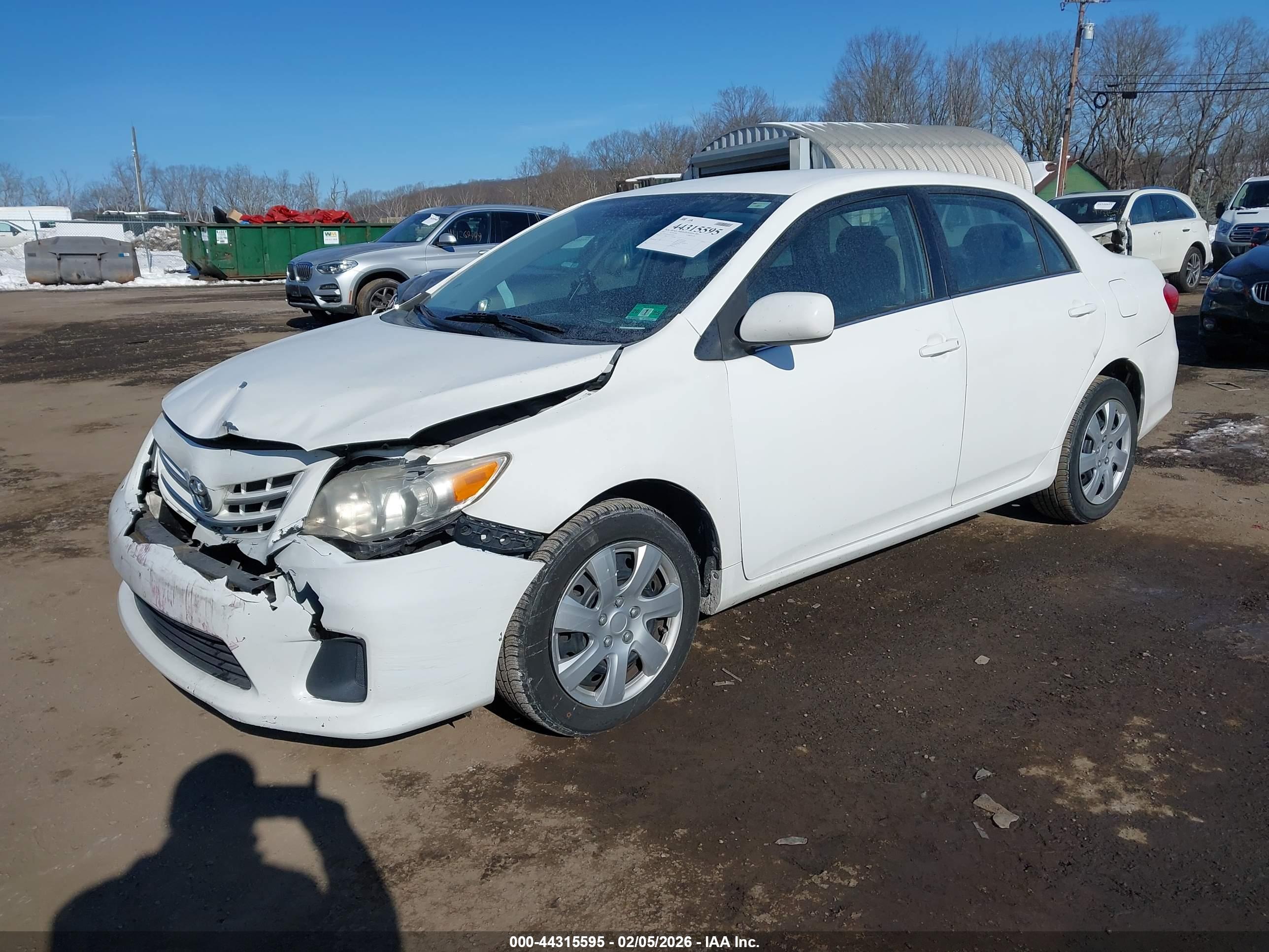 TOYOTA COROLLA image 2