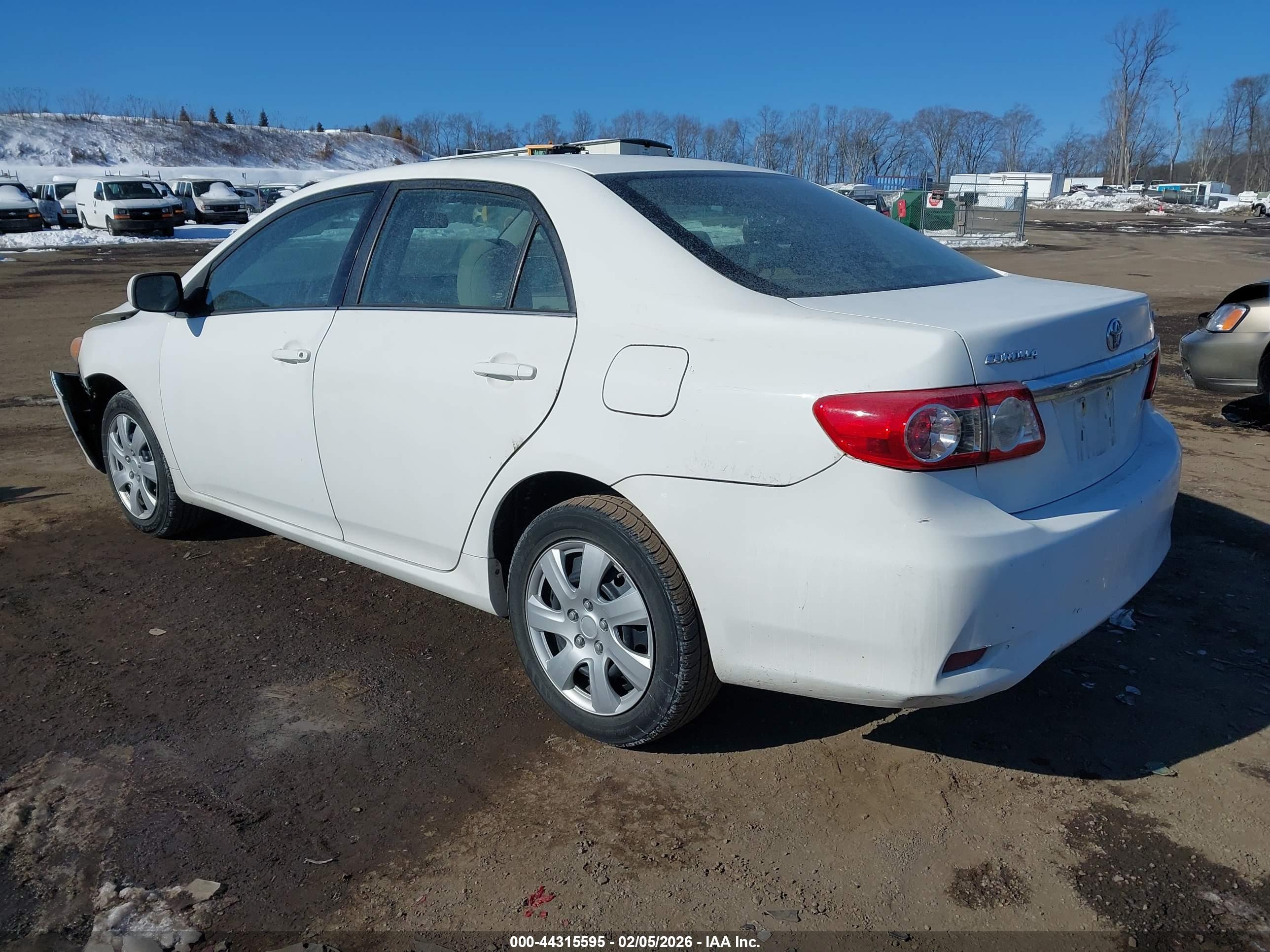 TOYOTA COROLLA image 3