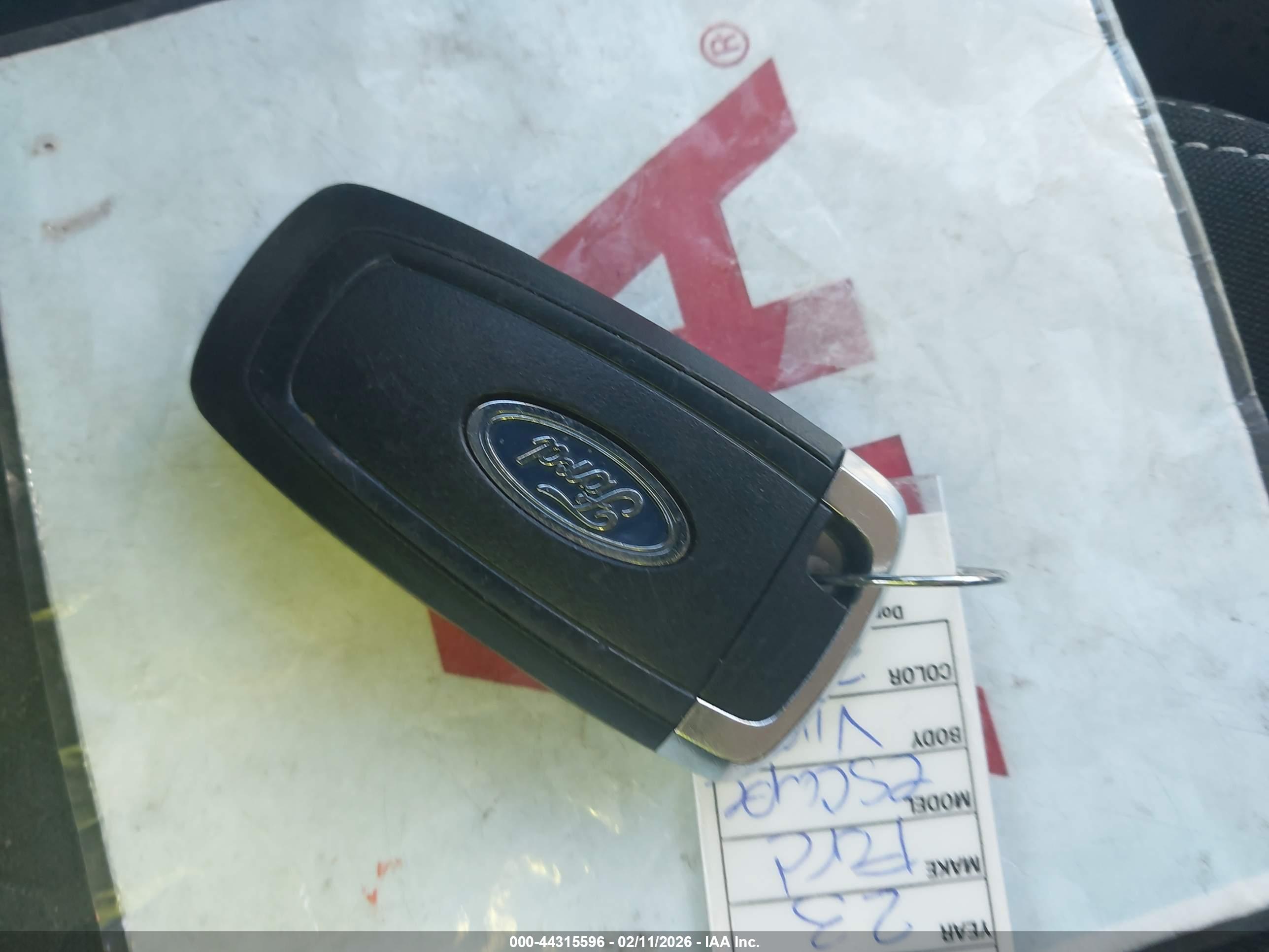 FORD ESCAPE image 11