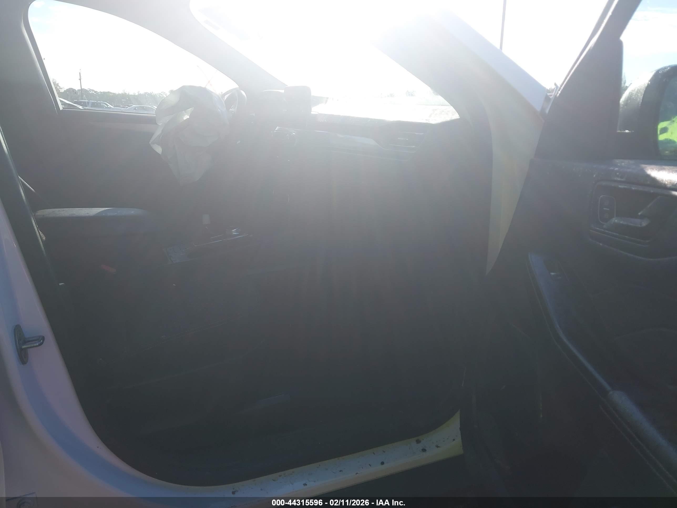 FORD ESCAPE image 5