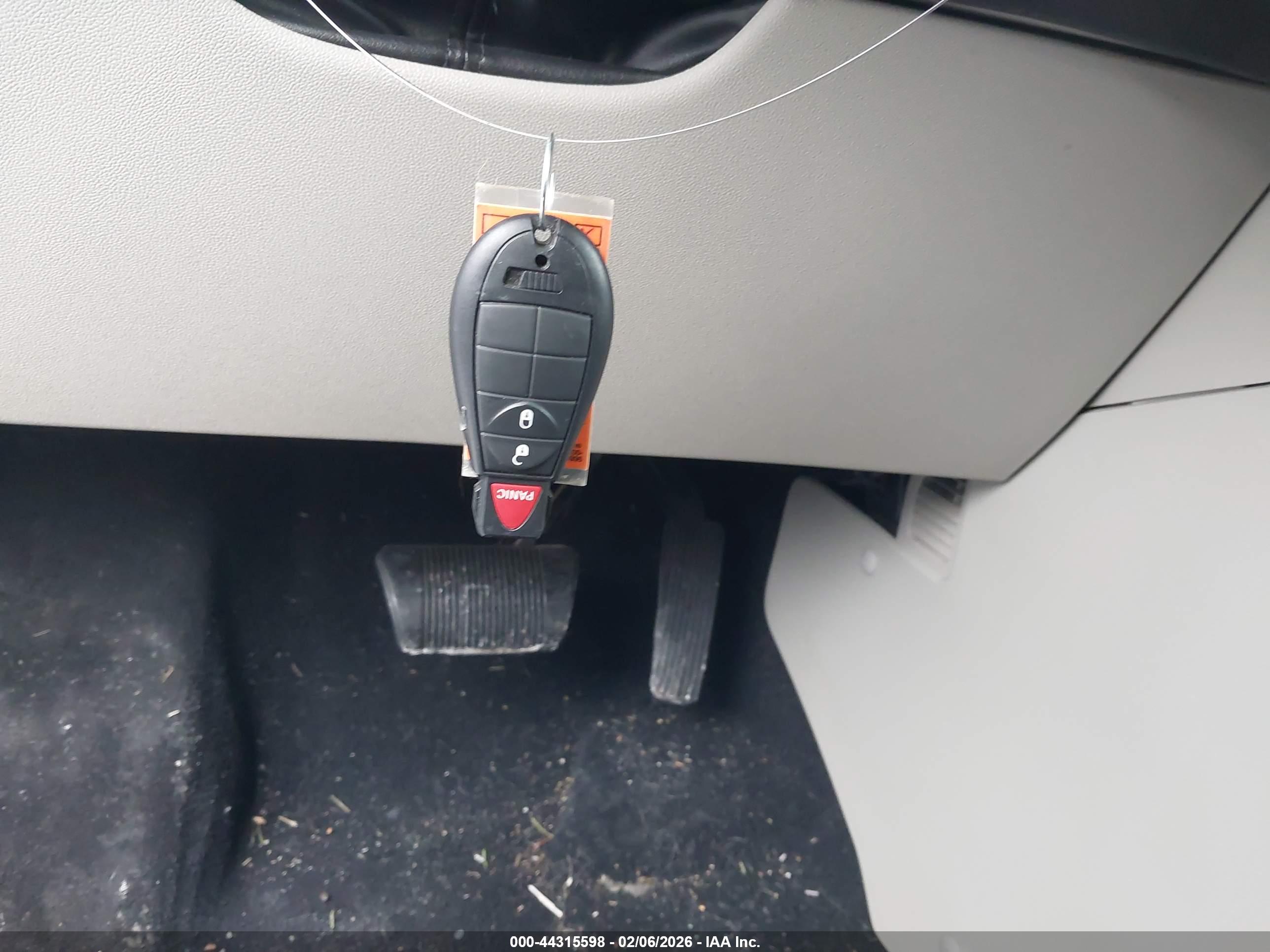 DODGE GRAND image 11