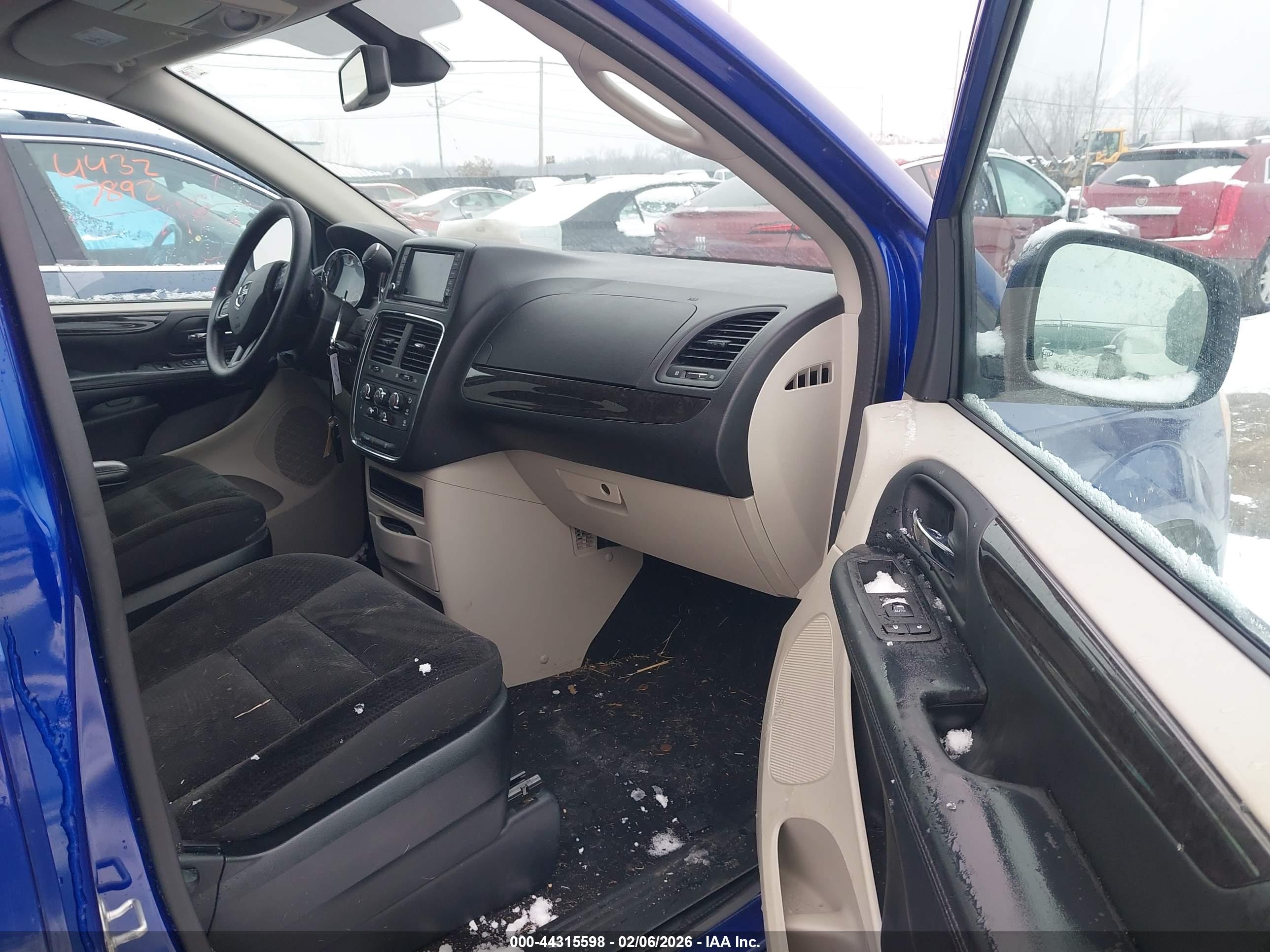 DODGE GRAND image 5