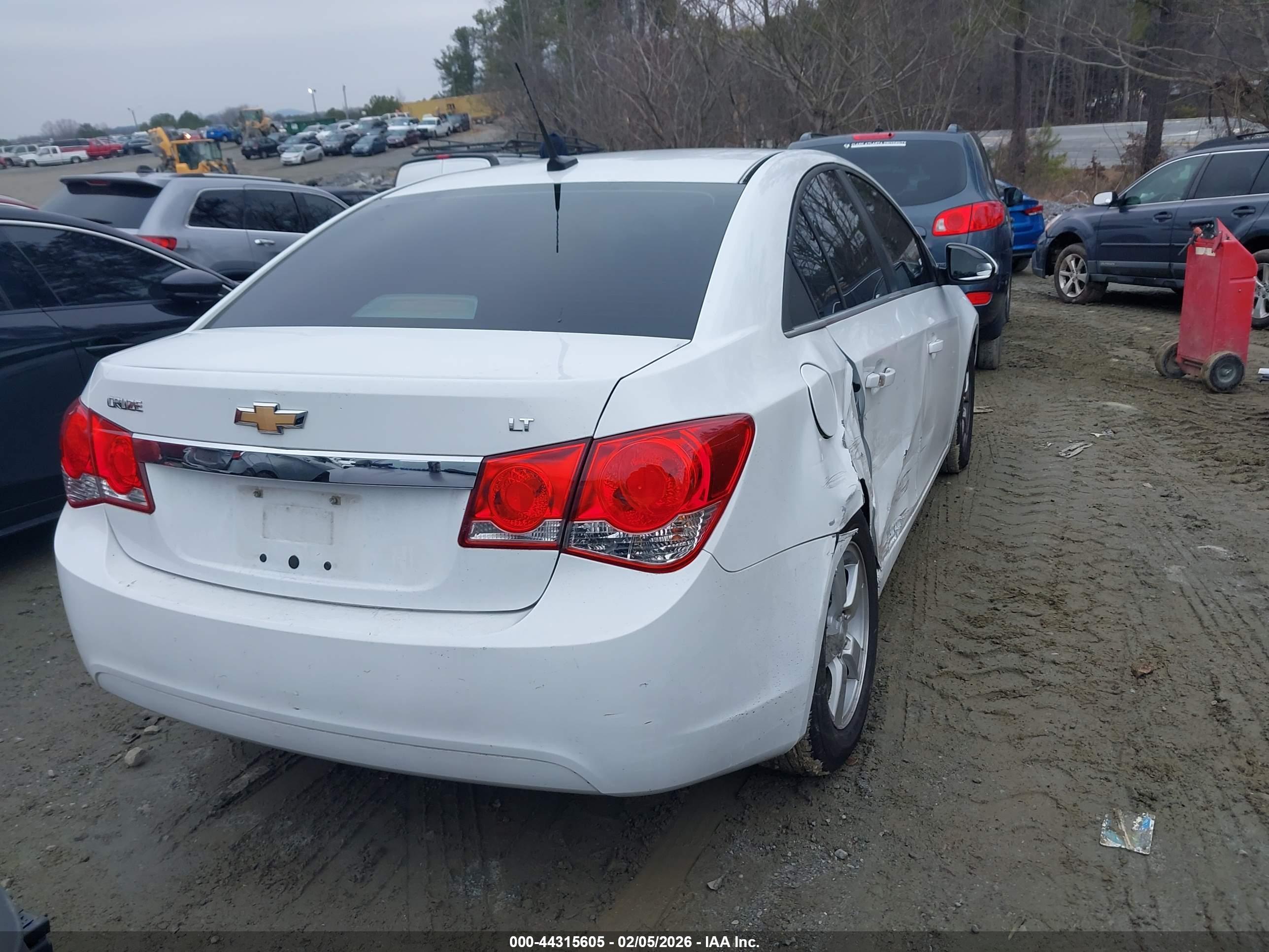 CHEVROLET CRUZE image 4