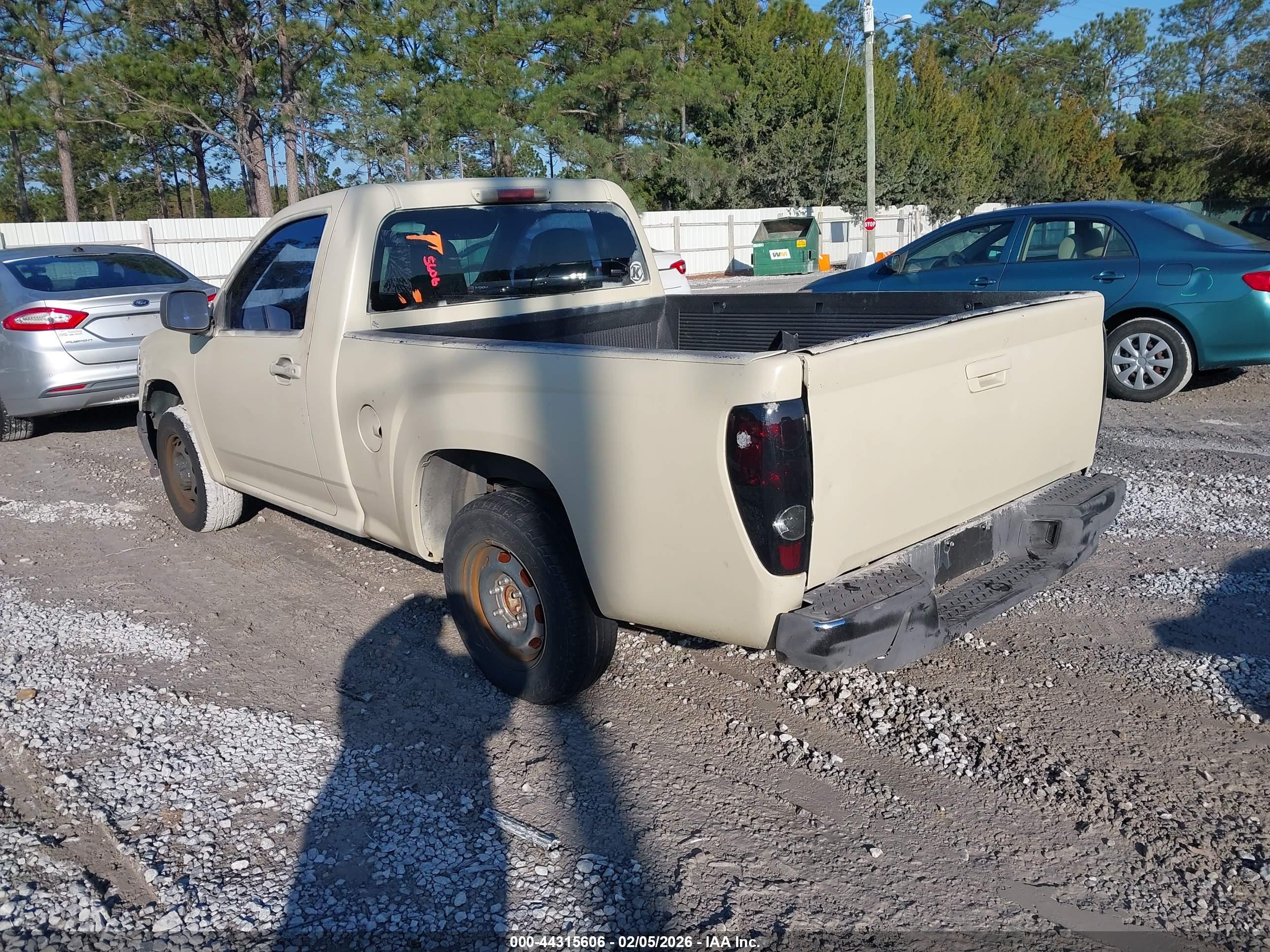 CHEVROLET COLORADO image 3