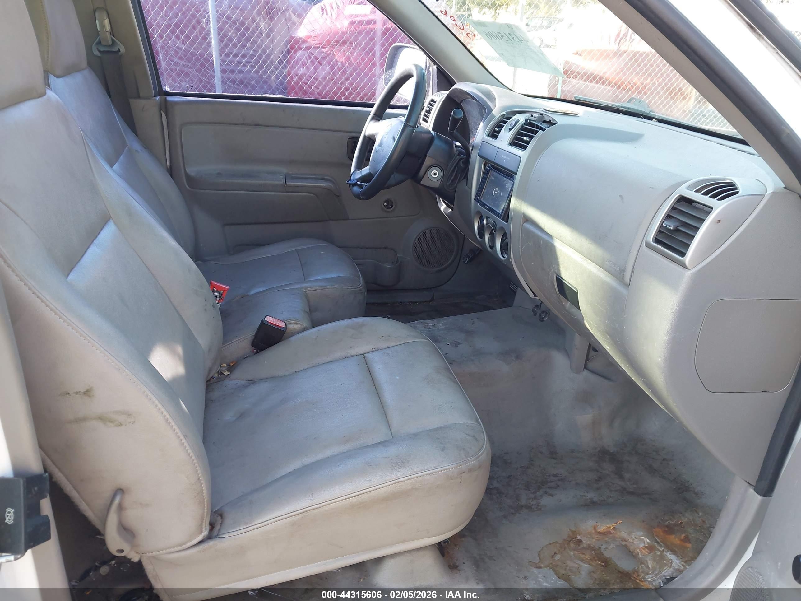 CHEVROLET COLORADO image 5
