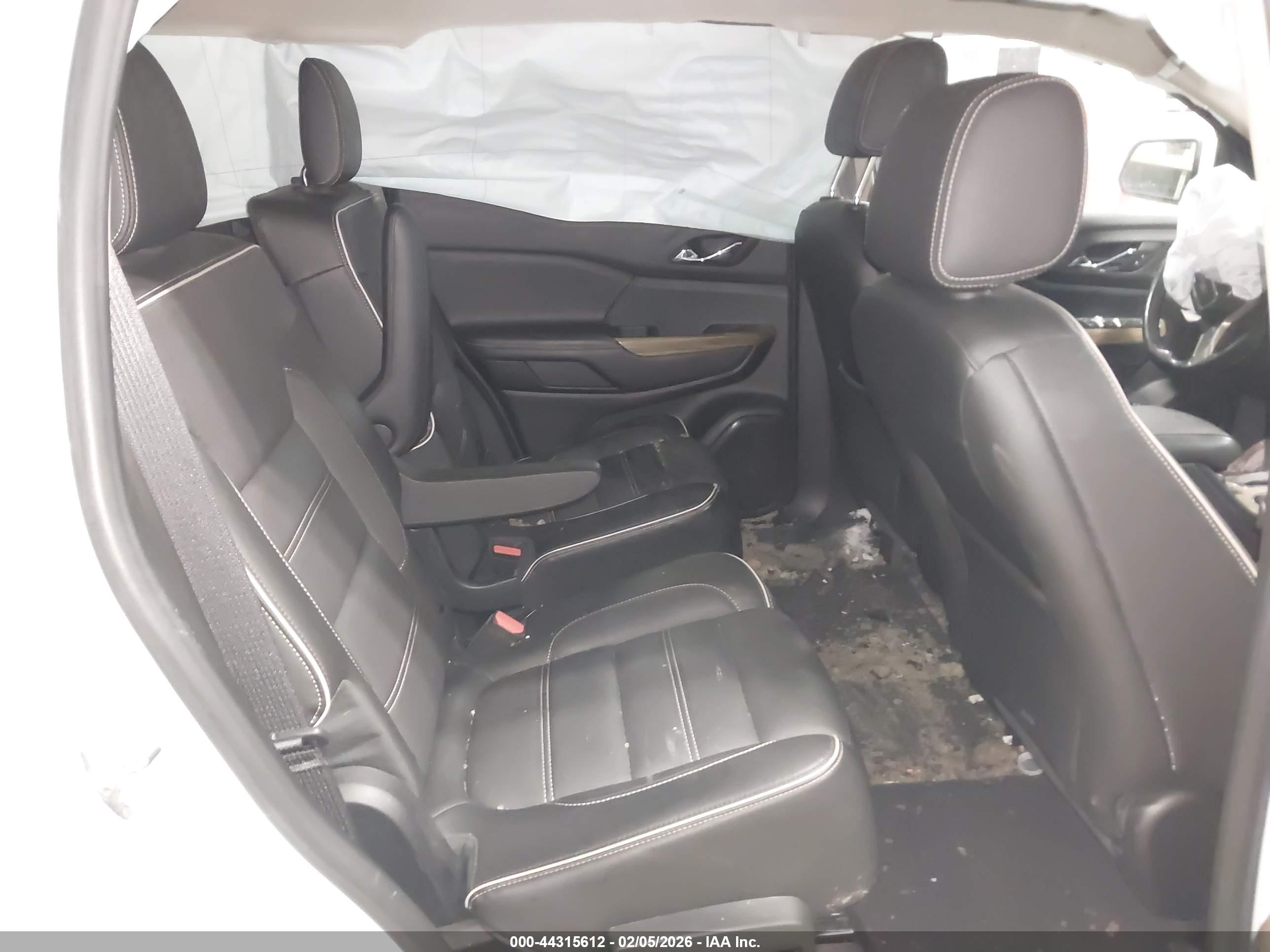 GMC ACADIA image 8