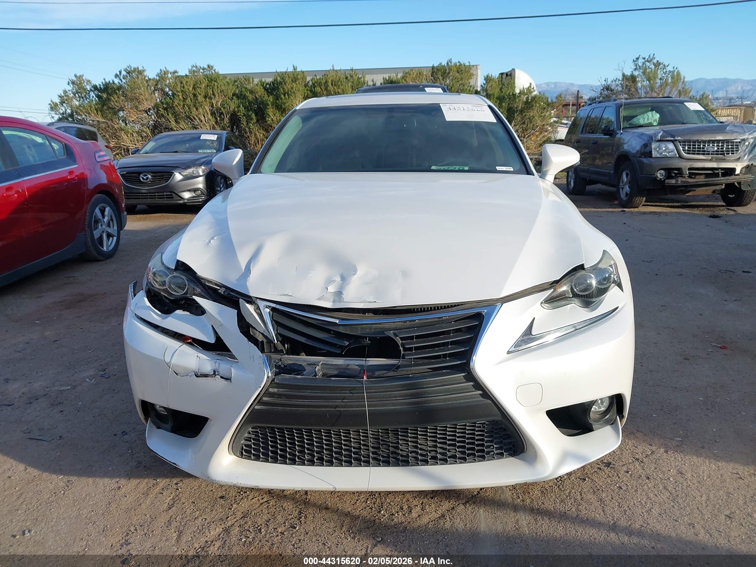 LEXUS IS image 6