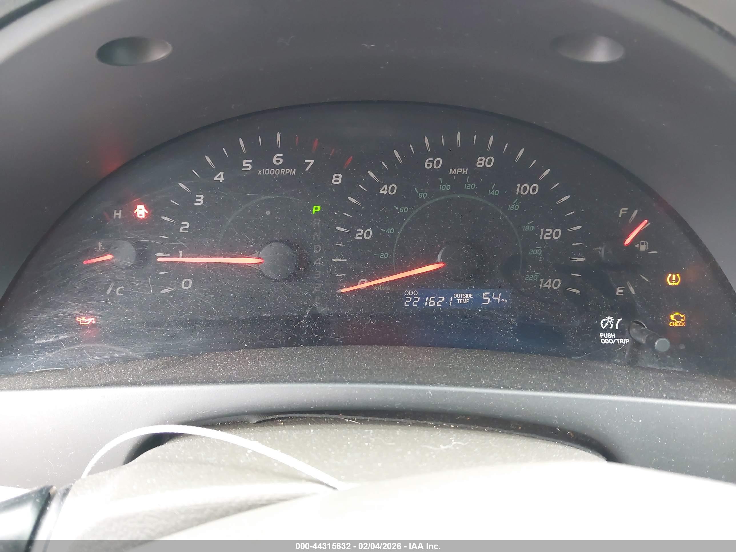 TOYOTA CAMRY image 7