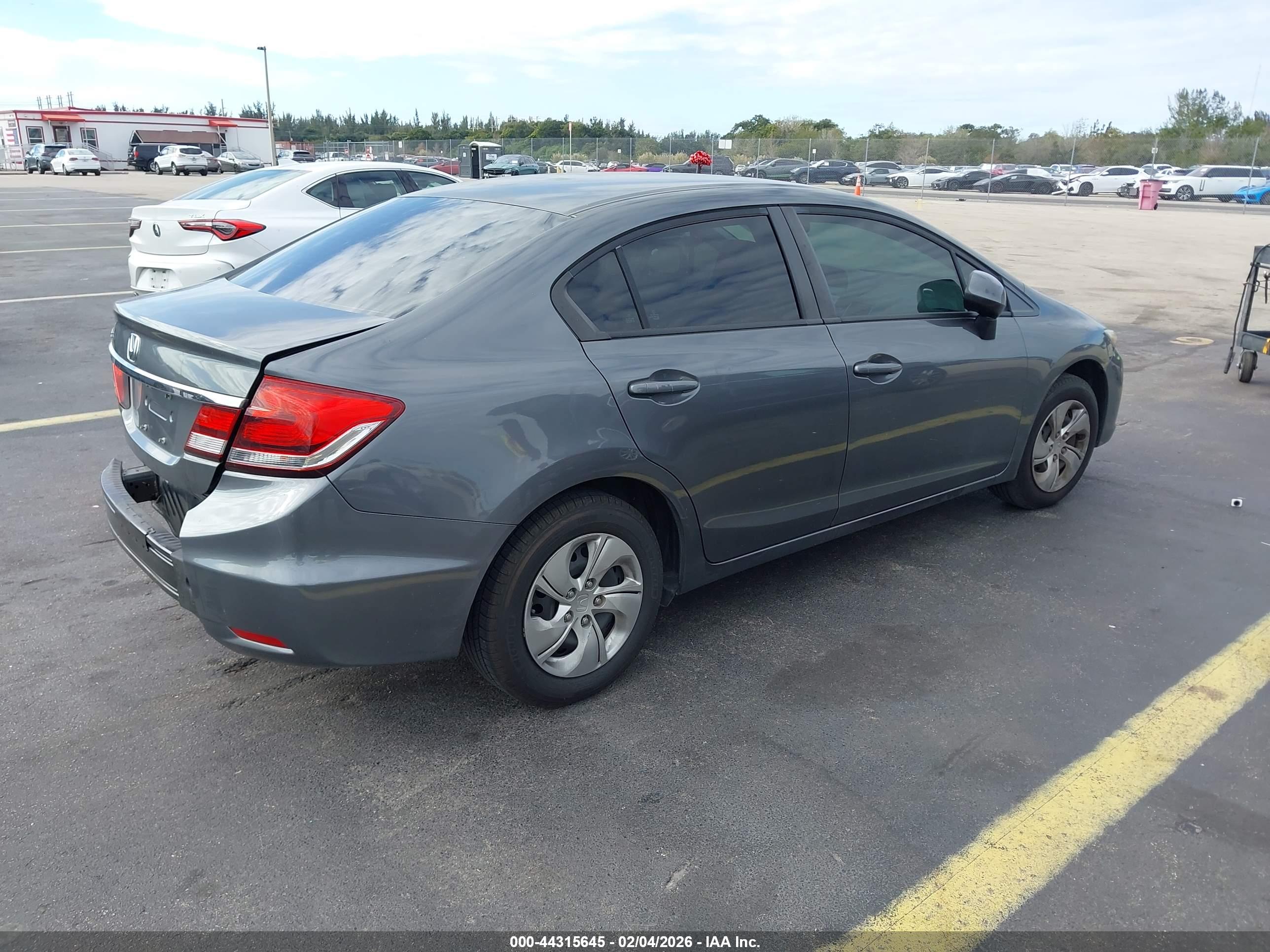 HONDA CIVIC image 4