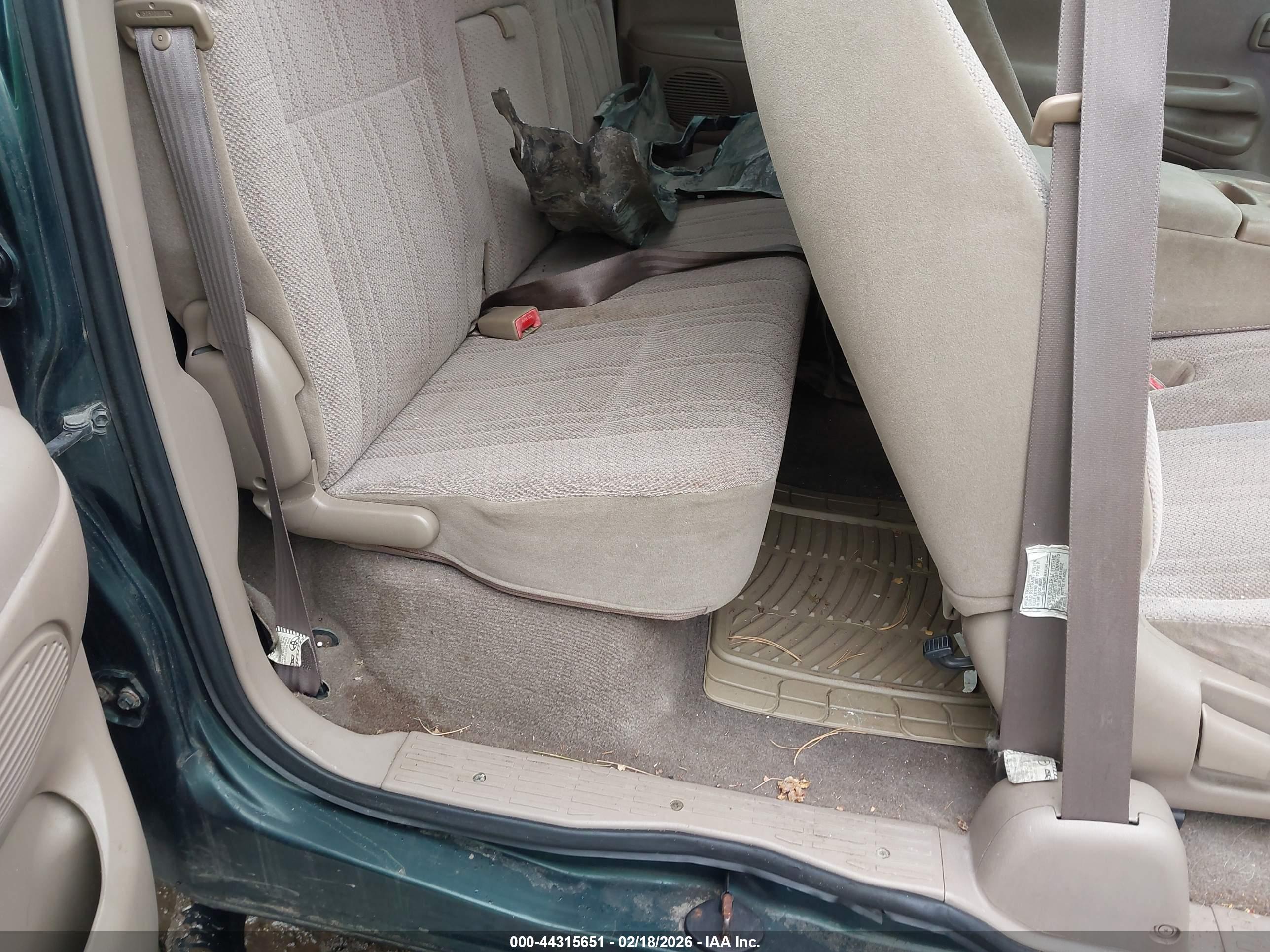 TOYOTA TUNDRA image 8
